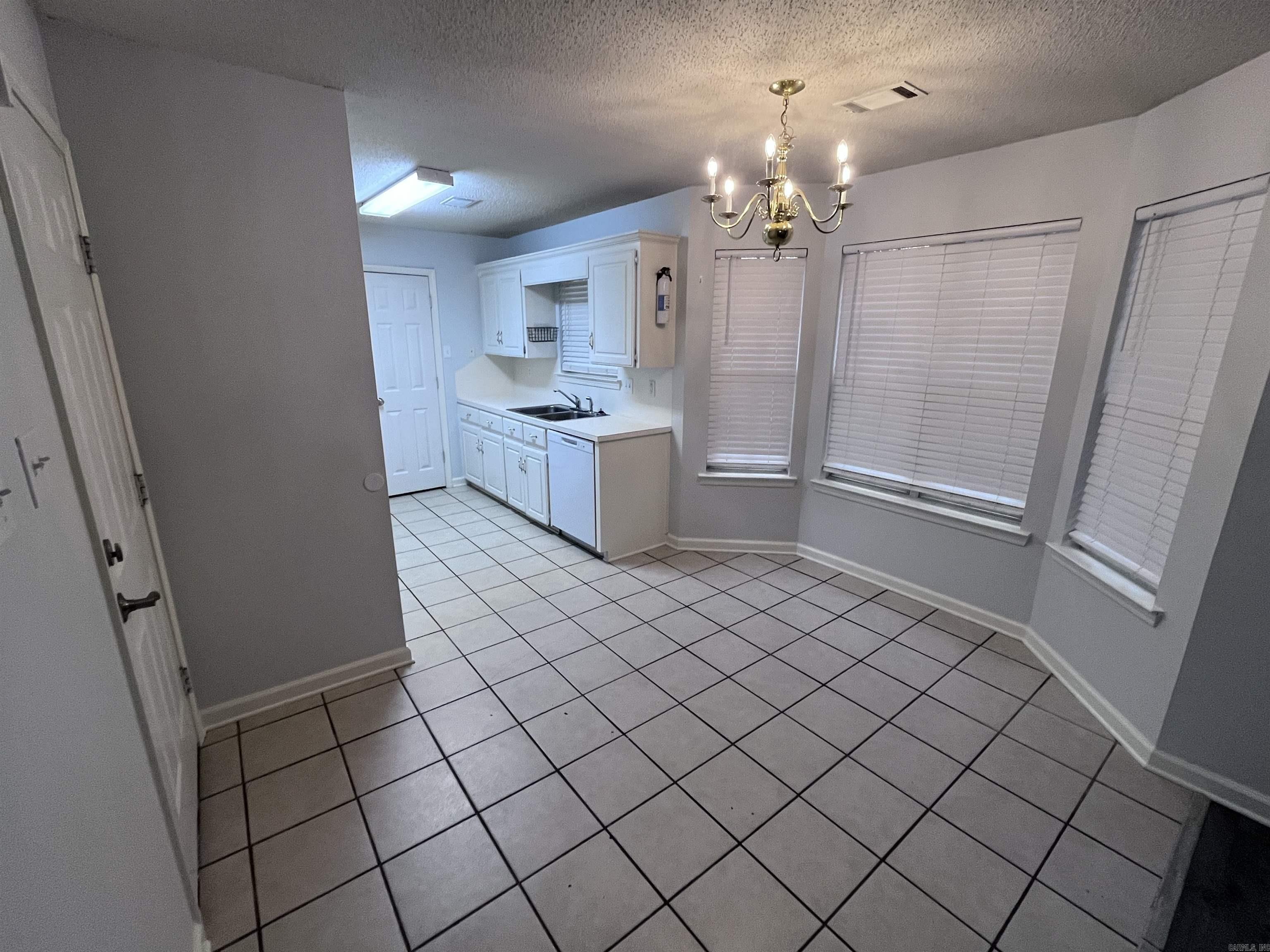 Mattie Lene I - Residential Lease