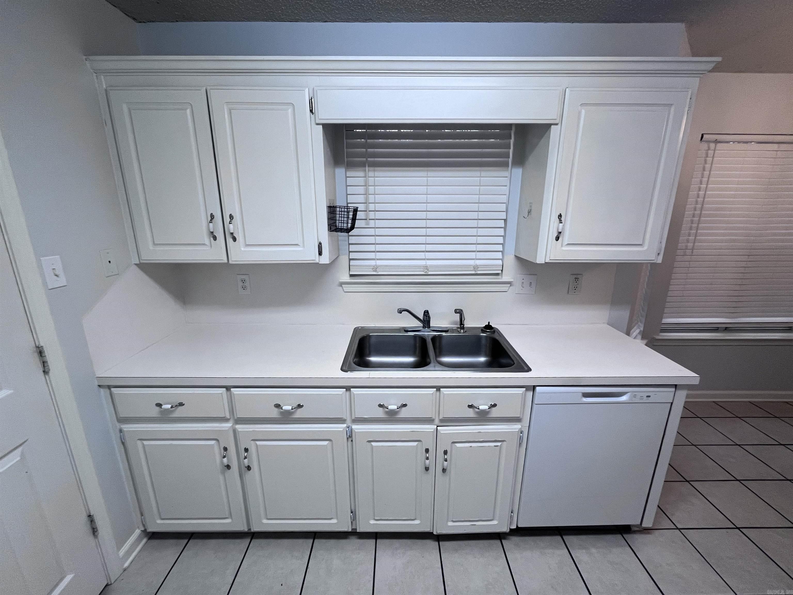 Mattie Lene I - Residential Lease