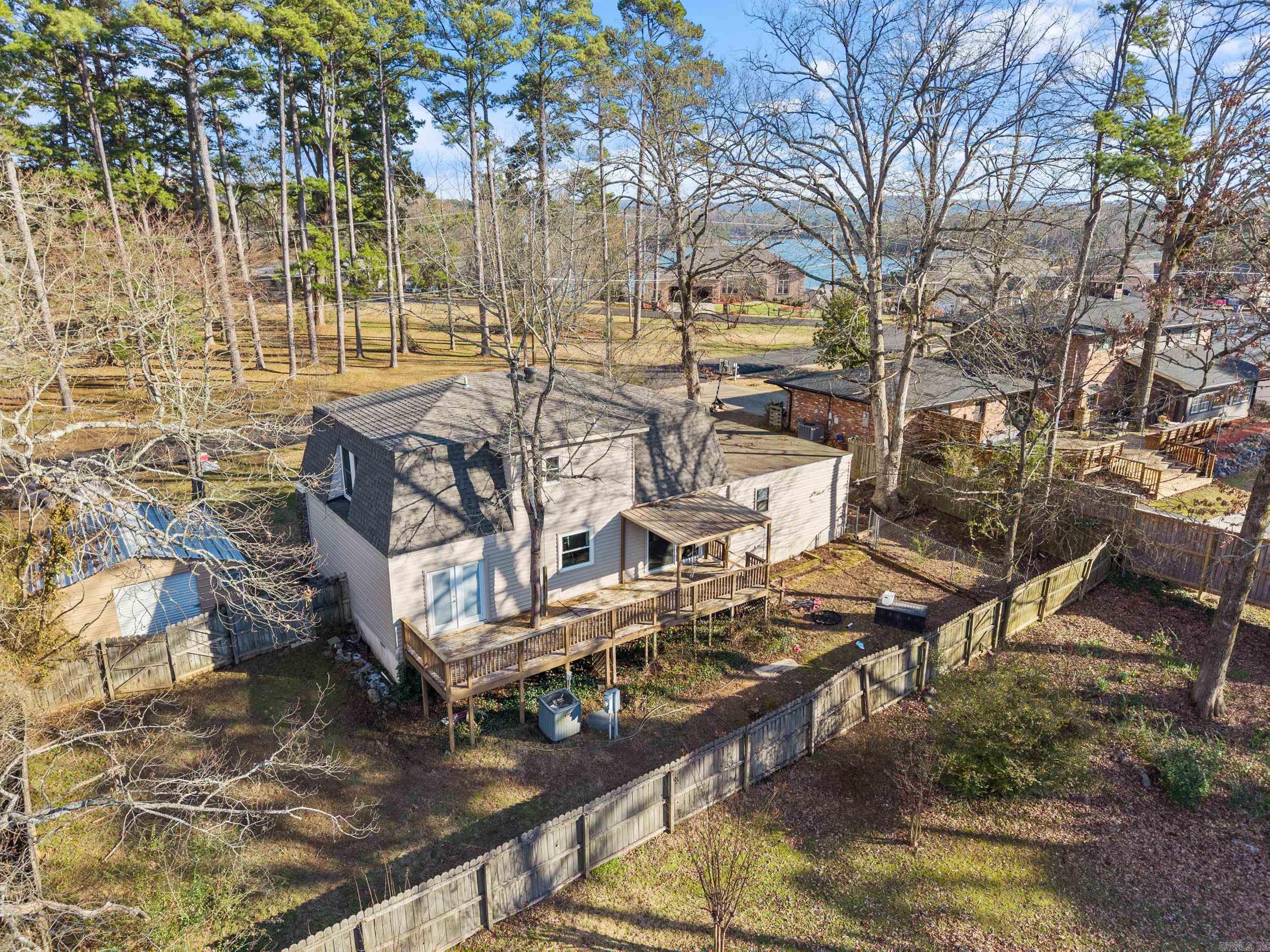 Lakeland Manor - Residential