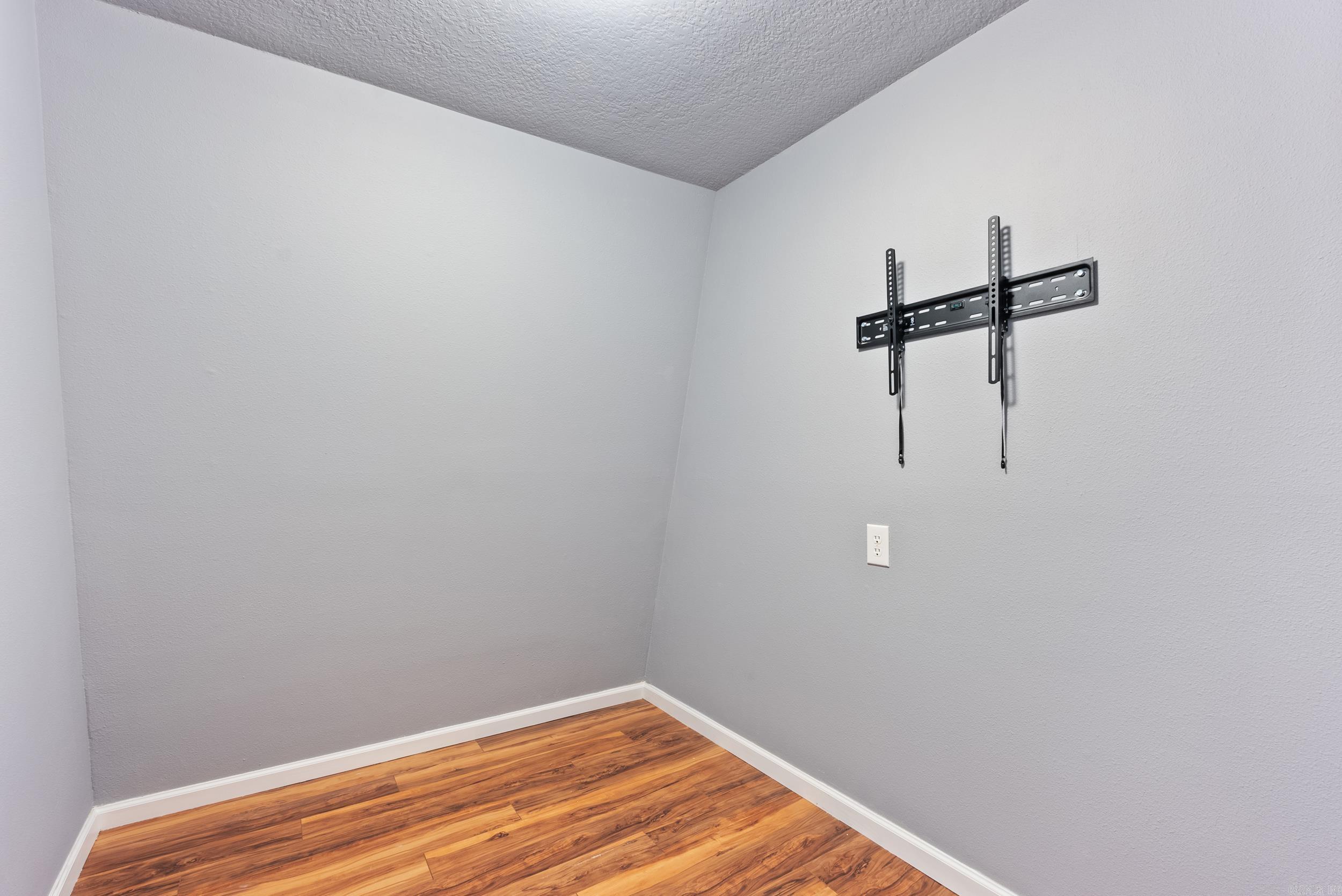 Lakeland Manor - Residential