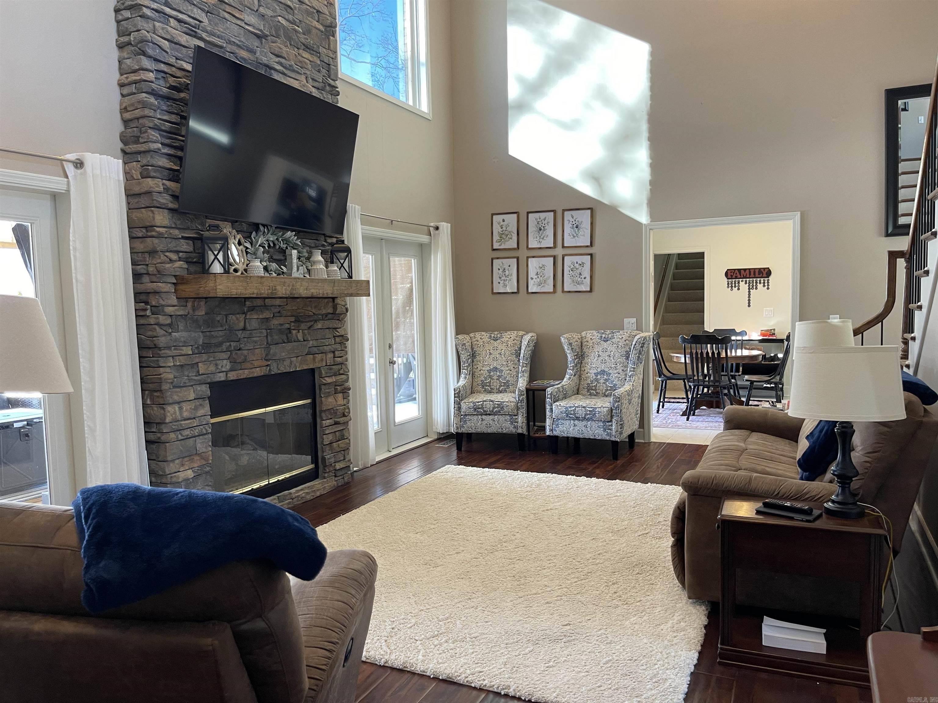 COPPERFIELD - Residential