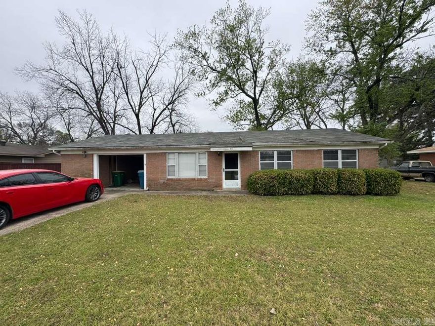 Located at 25 Colby Dr in Little Rock, this home sits in an established neighborhood with convenient access to shopping, dining, and everyday amenities. The property offers a functional layout with comfortable living spaces and a natural flow that works well for both daily living and hosting guests.  Inside, you’ll find multiple bedrooms, a spacious living area, and a practical kitchen setup, giving you a solid foundation to make the space your own. The layout is flexible and can suit a variety of needs, whether you're a first-time buyer, downsizing, or looking for an investment opportunity.  The exterior includes a yard with room to enjoy the outdoors, along with off-street parking for added convenience. With its central location and straightforward design, 25 Colby Dr is a great option for buyers looking to put down roots in Little Rock. AGENTS SCHEDULE THROUGH SHOWINGTIME AND ALLOW 24 HOUR NOTICE