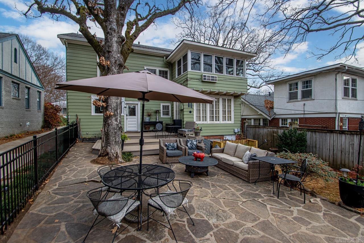 CRYSTAL COURT - Residential