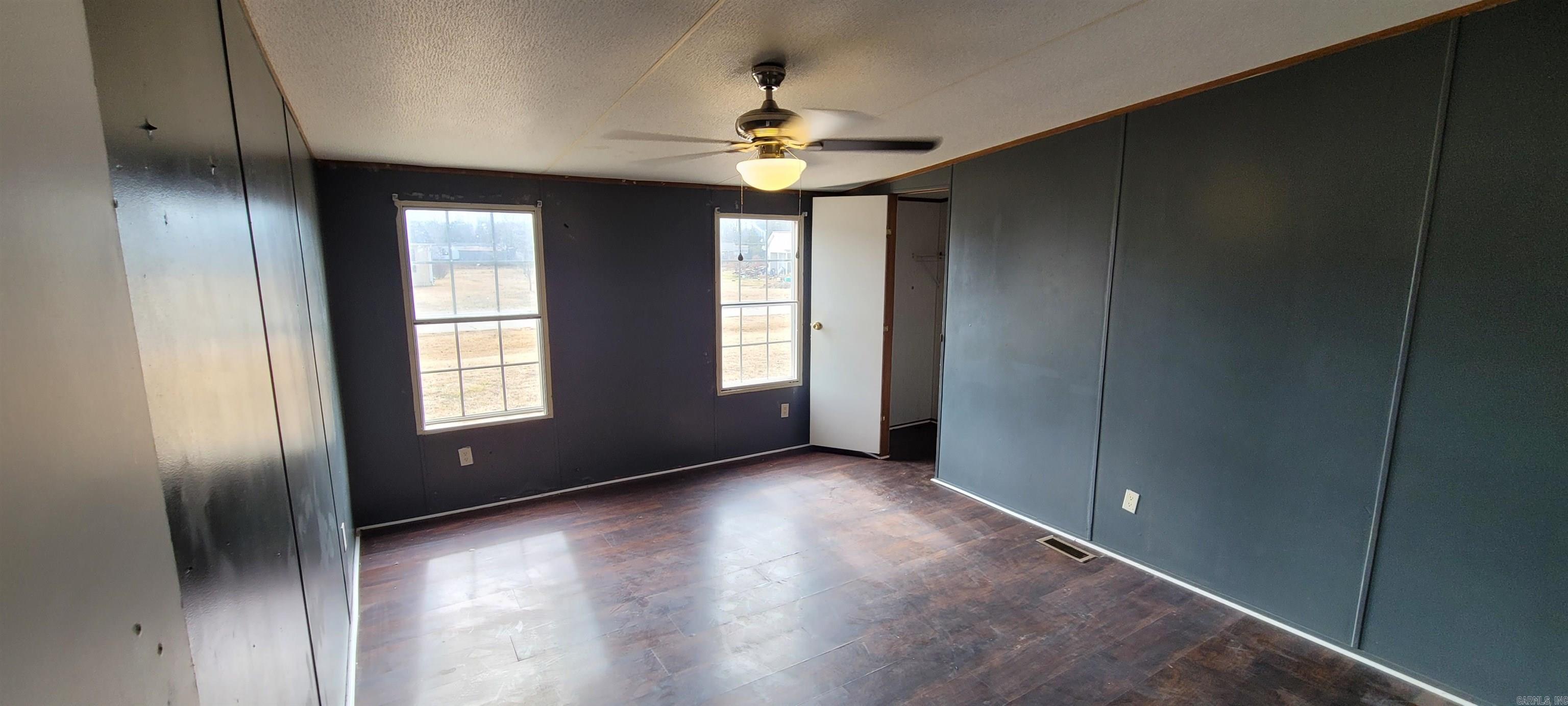 Metes & Bounds - Residential Lease