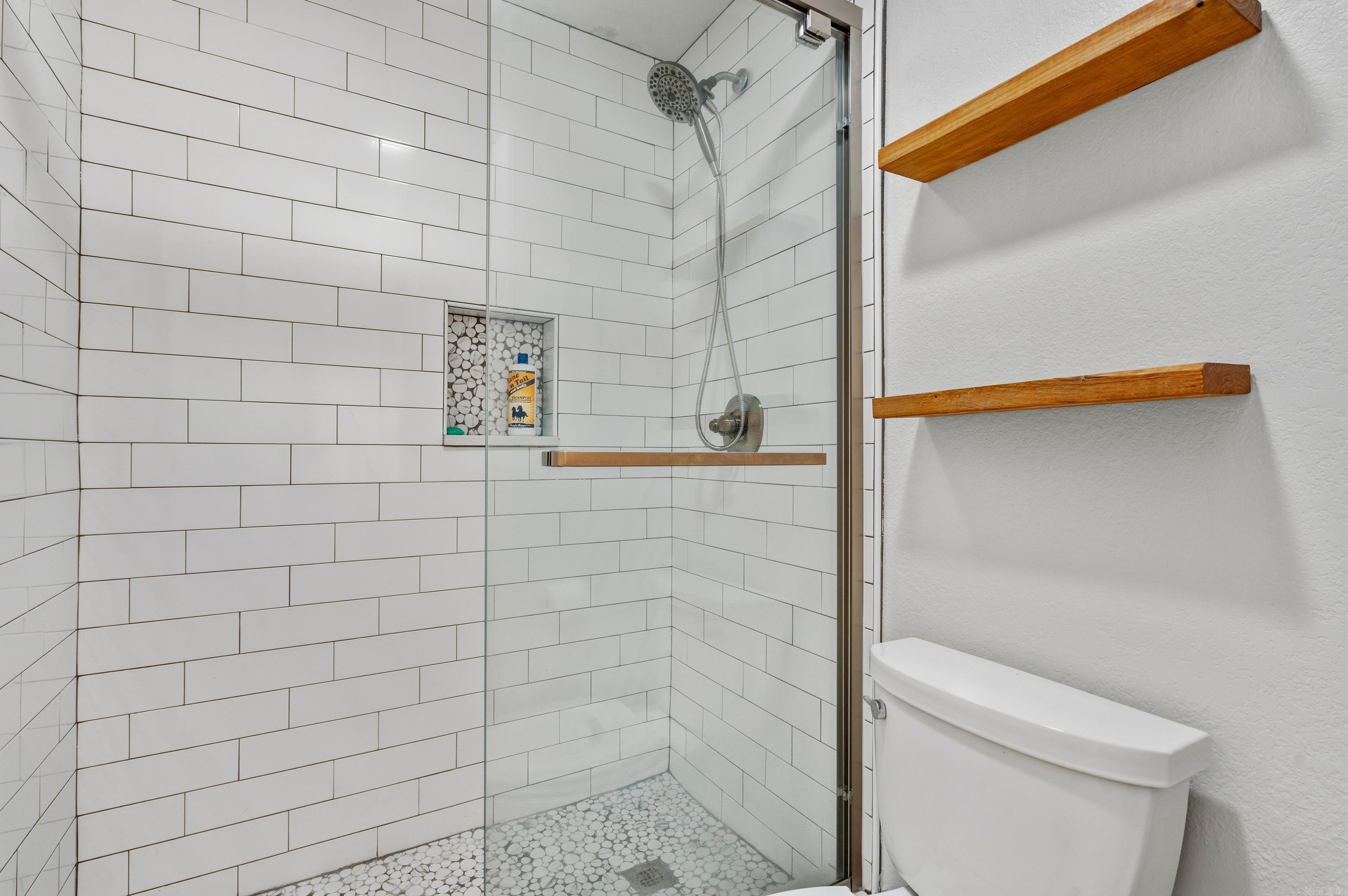 CEDAR CREST - Residential