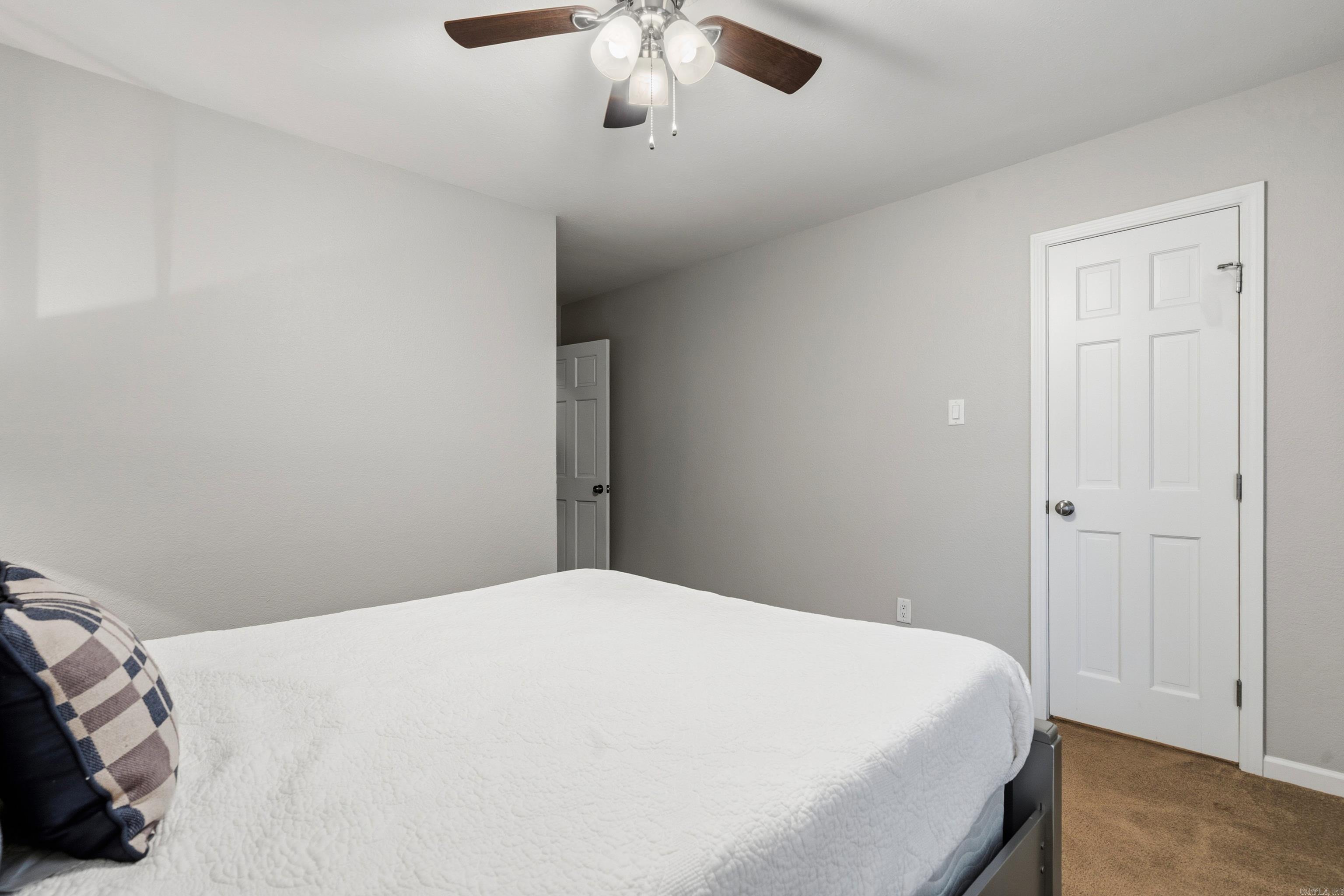 CEDAR CREST - Residential