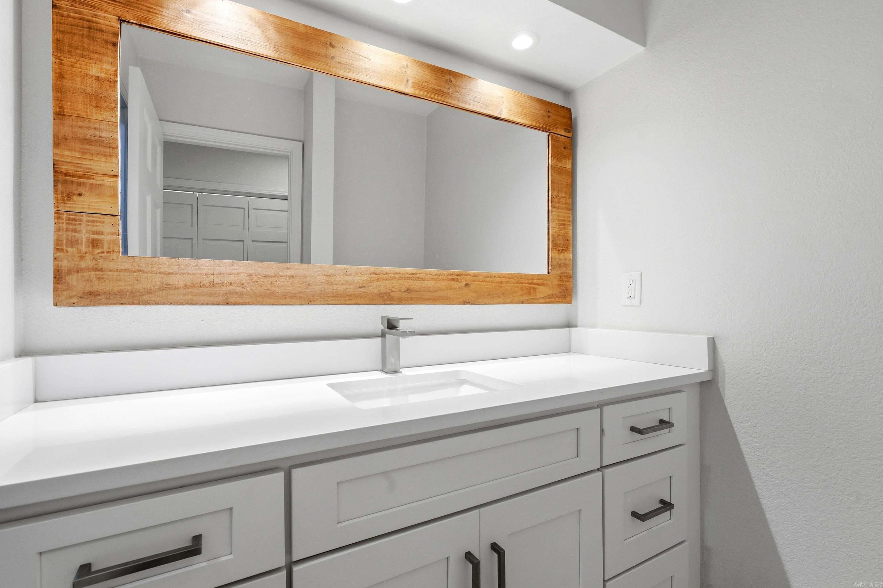 CEDAR CREST - Residential