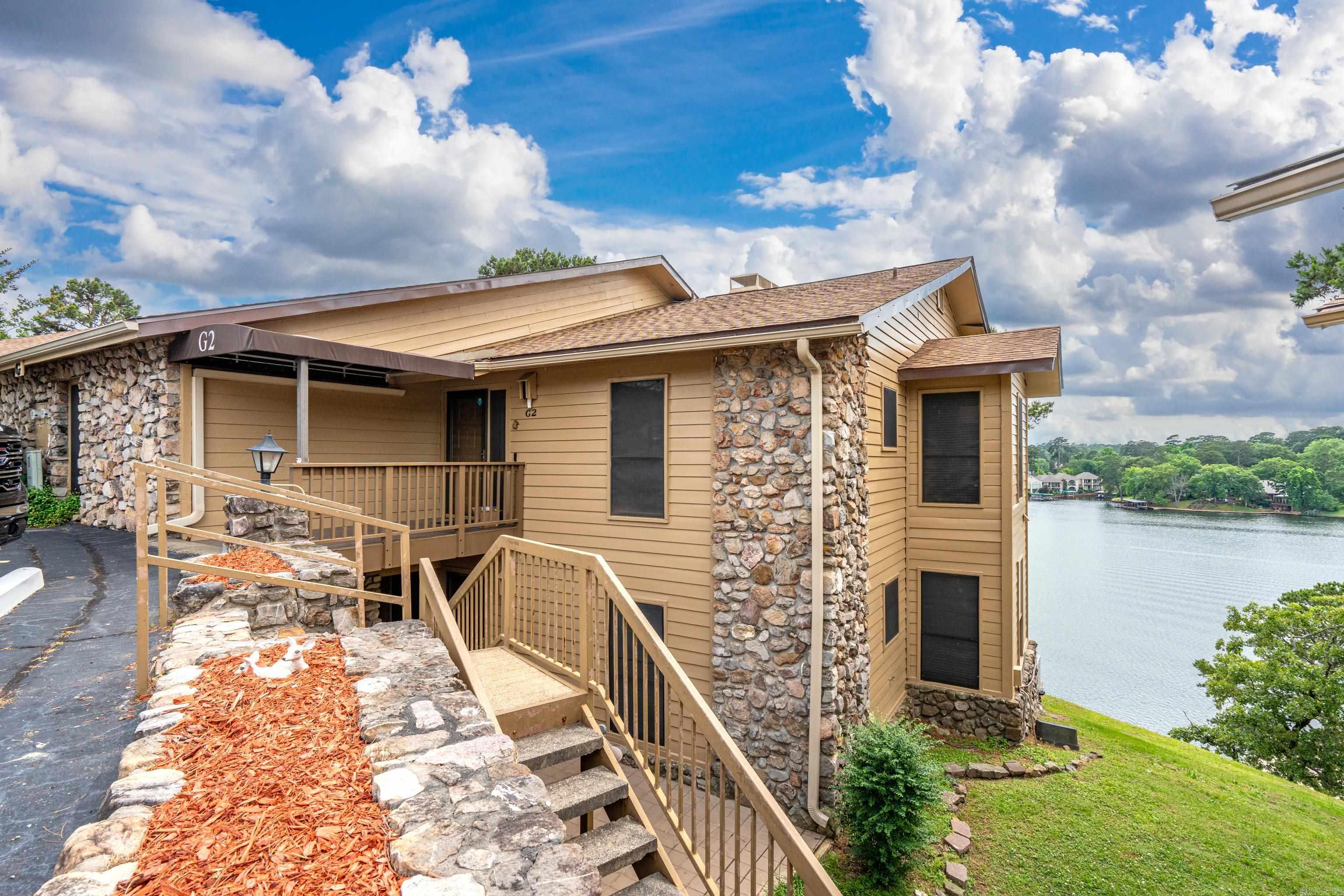CEDAR CREST - Residential