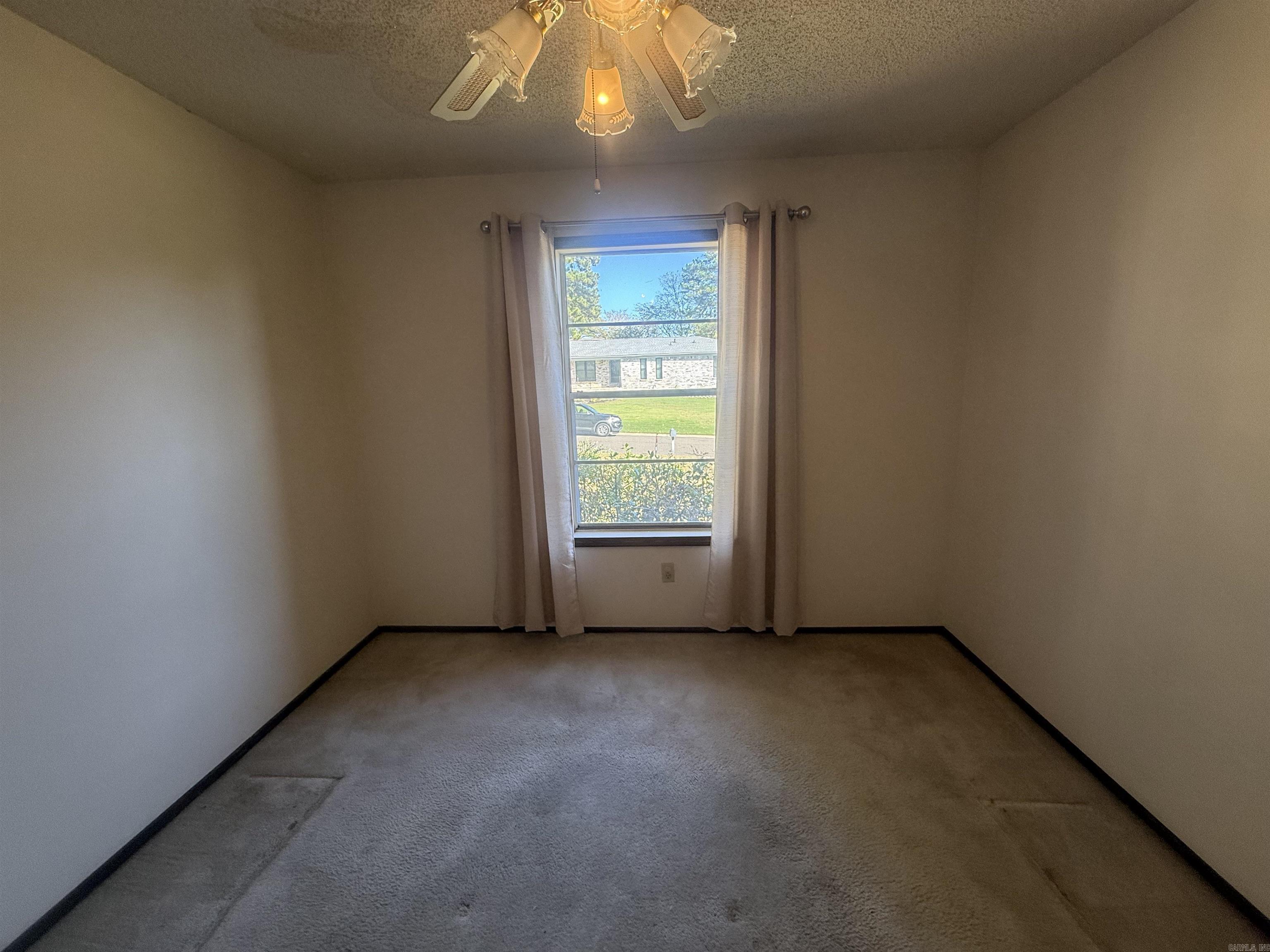 Pine Meadows 1 - Residential