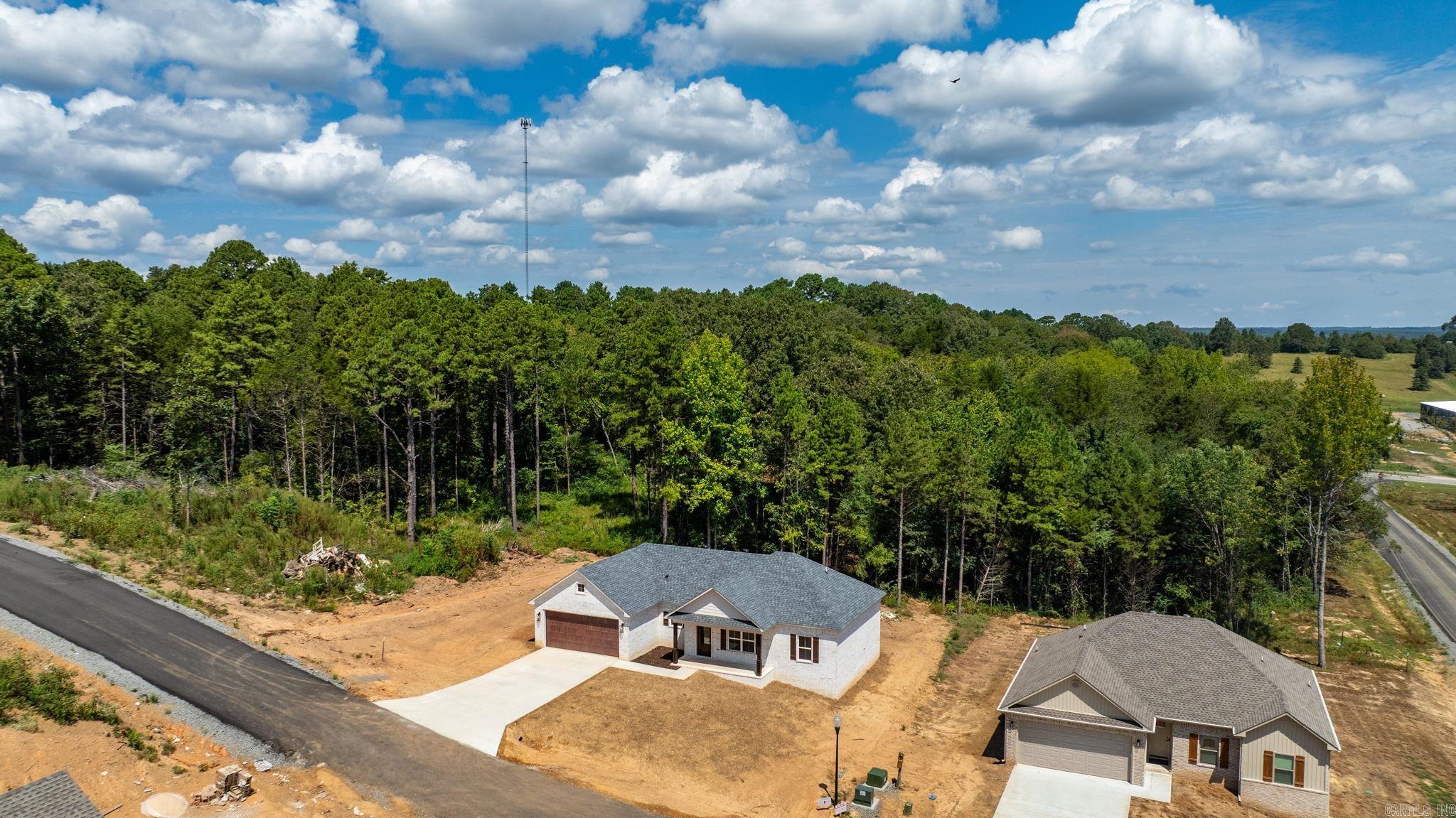 SUMMER WOODS - PHASE 1 - Residential