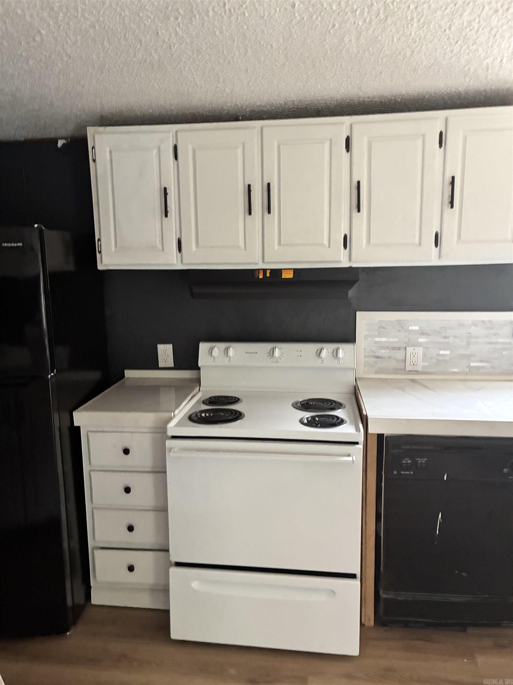 AIRSMAN ADDITION - Residential