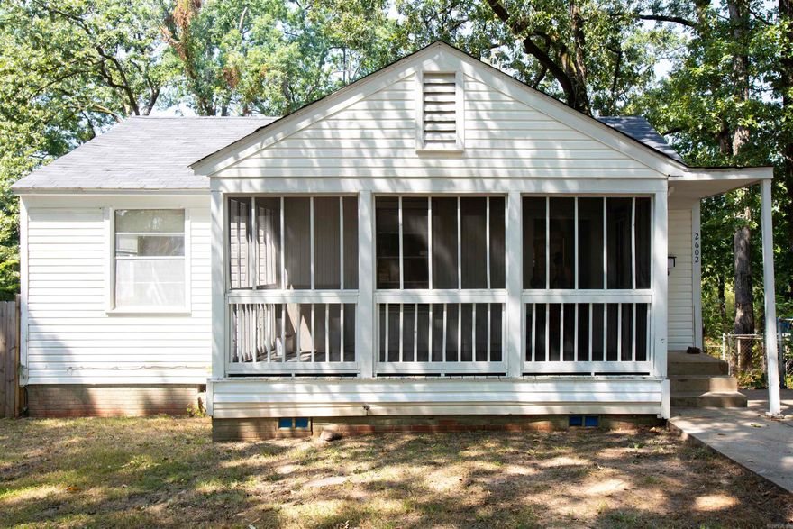 Super cute 2BD/1BA in Little Rock that is waiting for you to call home. Screened in front porch that is perfect for anyone who loves the outdoors with minimal bugs. Perfect to enjoy that morning cup of joe. Refinished hardwood floors throughout most of the living spaces. Eat-in-kitchen with subway tile backsplash and open shelving. Laundry room equipped with hookups and room for extra storage. Back deck perfect for hosting a bbq. Large yard that would be great for anyone with kids or pets. Minutes away from UALR, close to shopping, dining, and much more! The lease for this property is for 2 years with a 3% increase after the first year. Income has to be 3x the amount of rent. This property does not accept section 8.