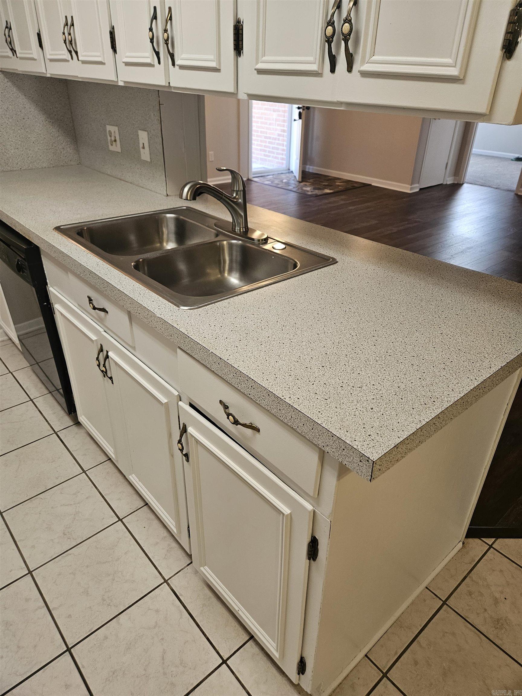 Indian Head Lakes Estates - Residential Lease