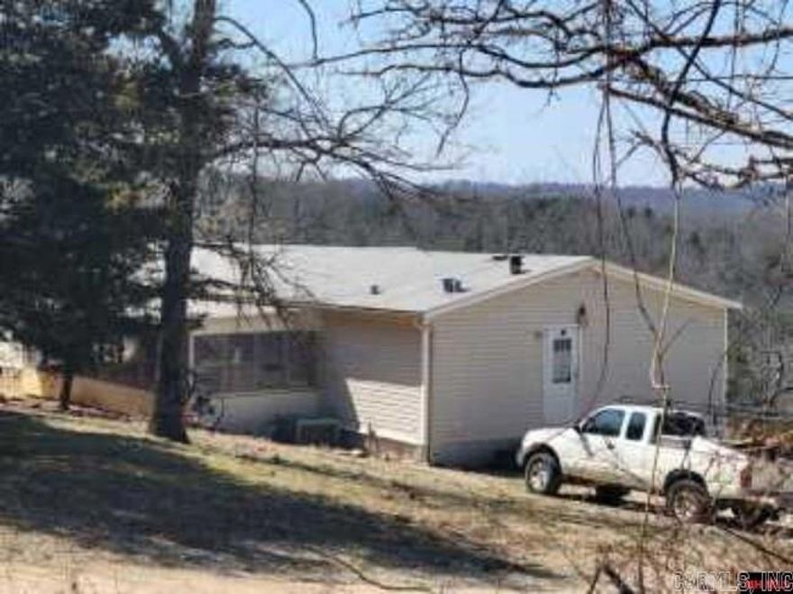 Nice mobile on 1.75 acres