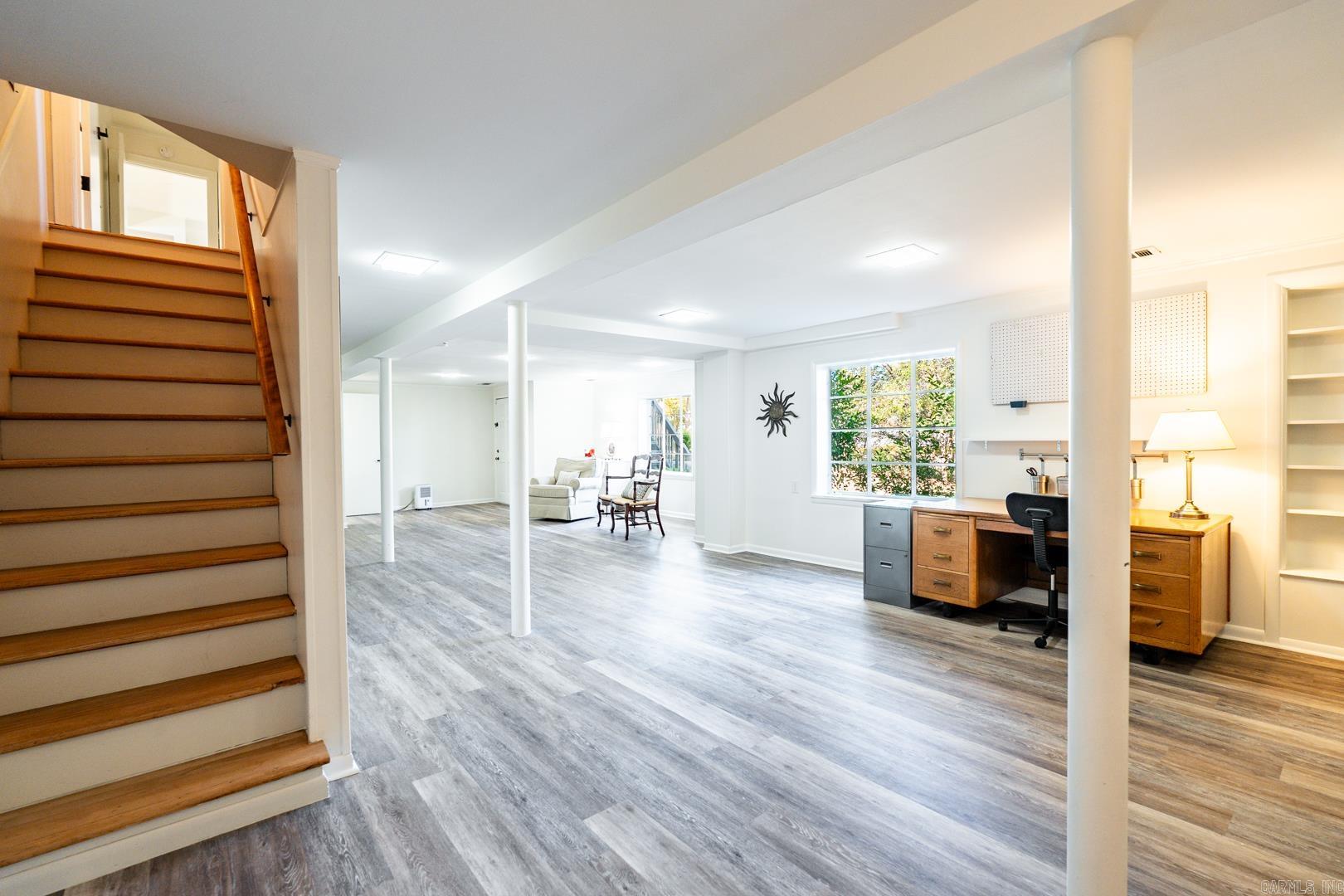 KINGWOOD PLACE - Residential