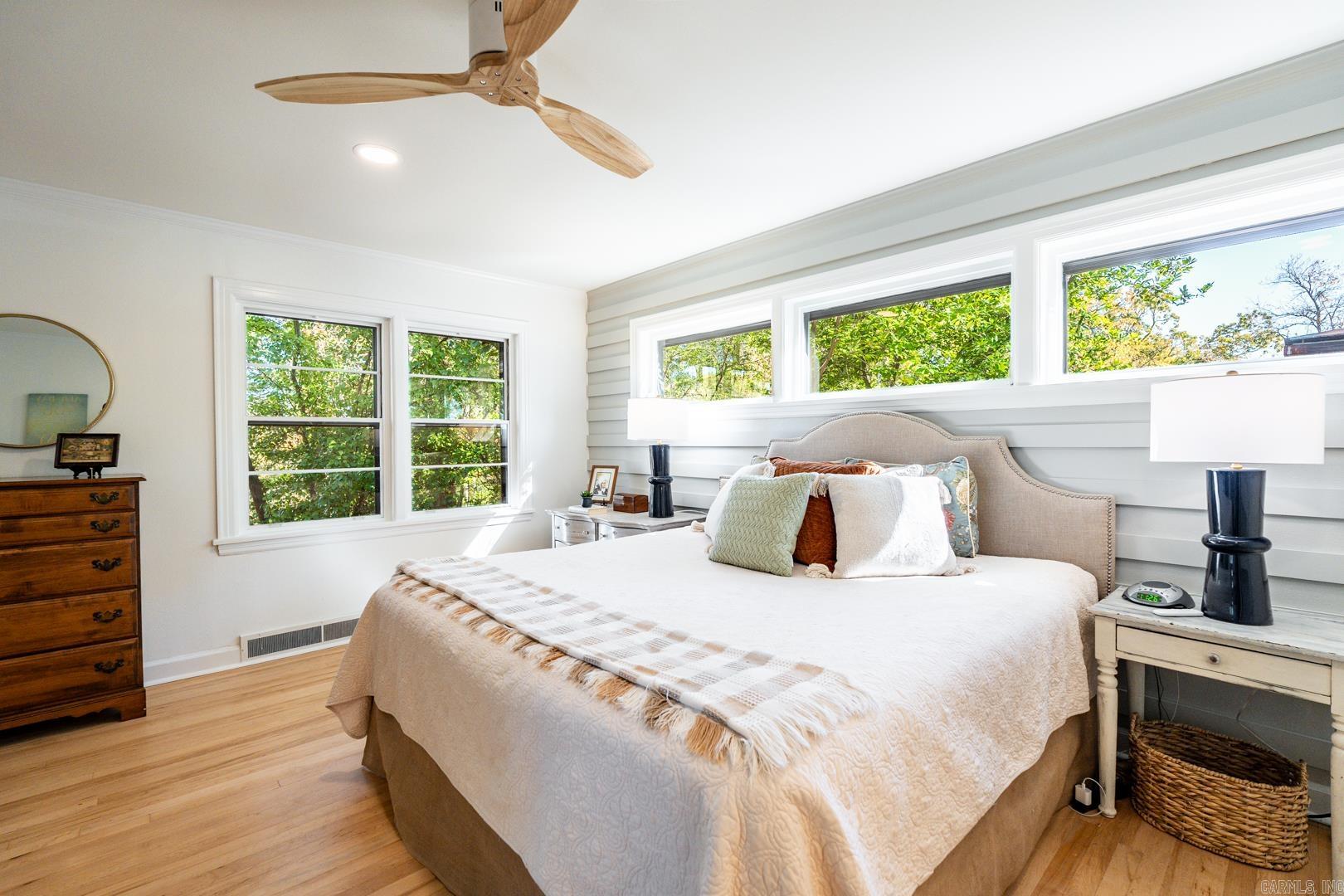 KINGWOOD PLACE - Residential