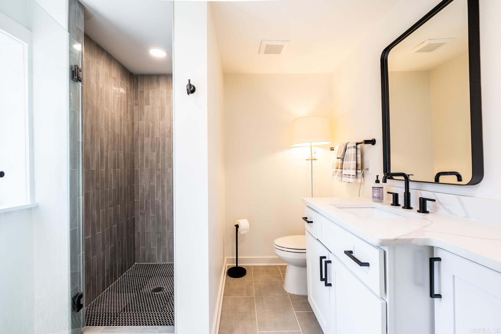 KINGWOOD PLACE - Residential