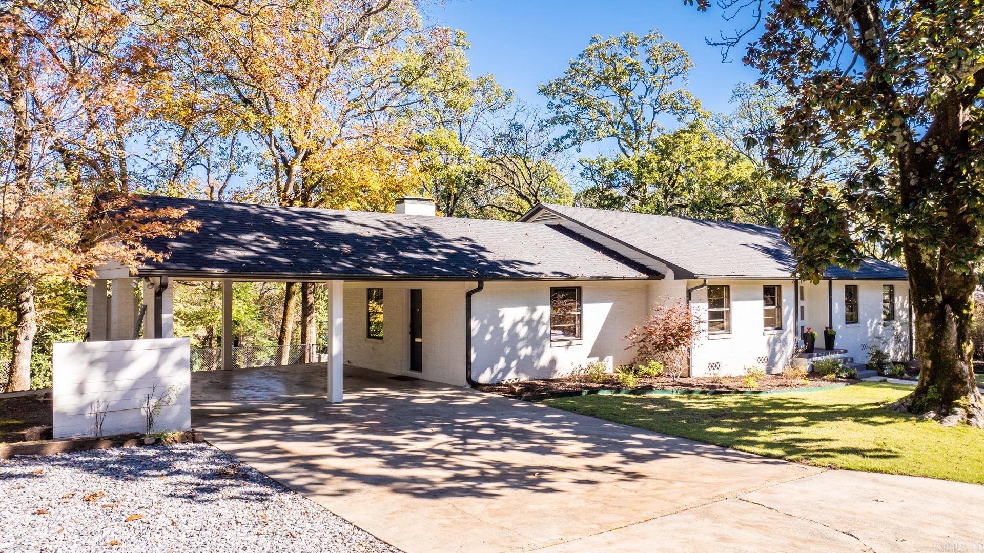 KINGWOOD PLACE - Residential