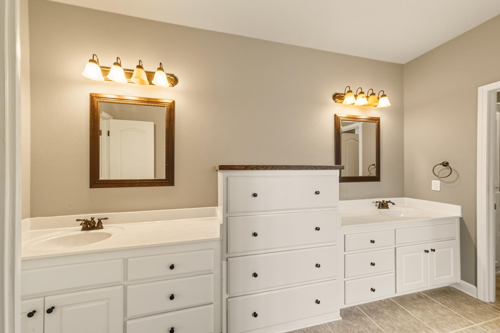 BRYSON ESTATES - Residential