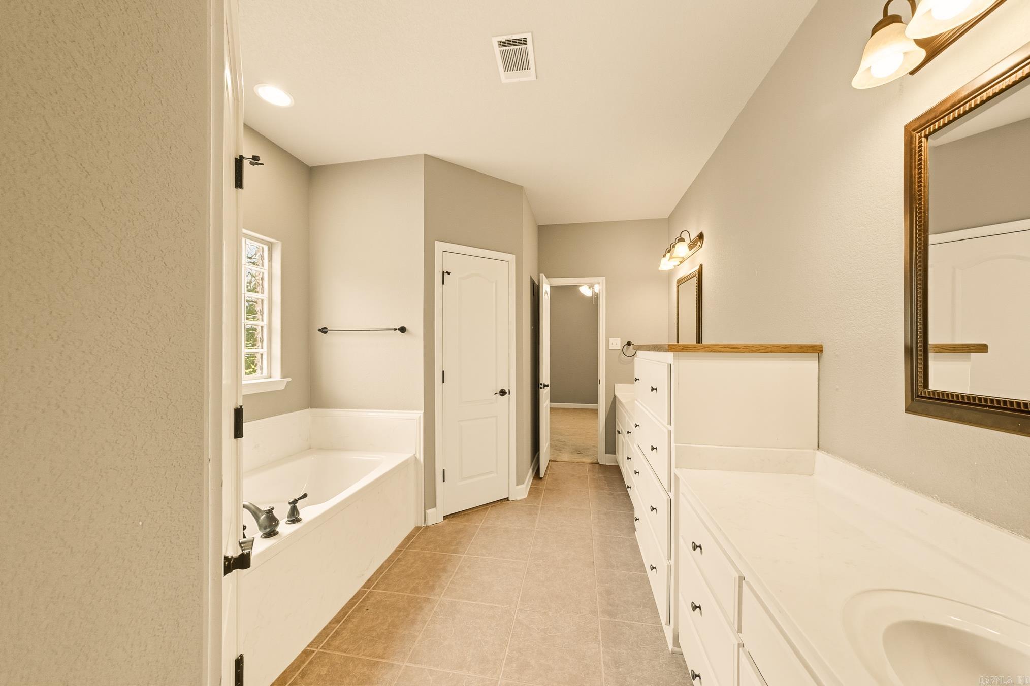 BRYSON ESTATES - Residential