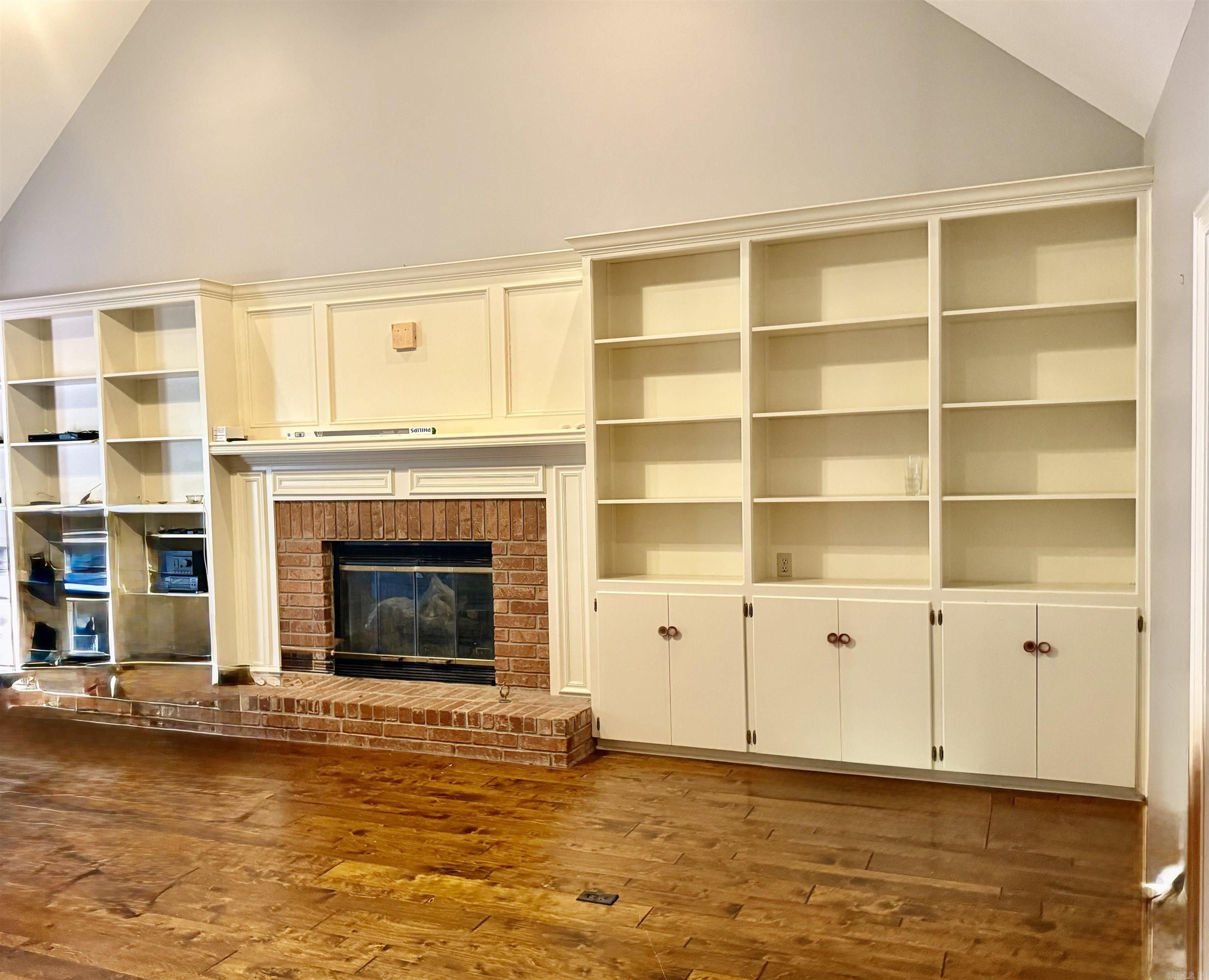 LONGLEA ESTATES - Residential