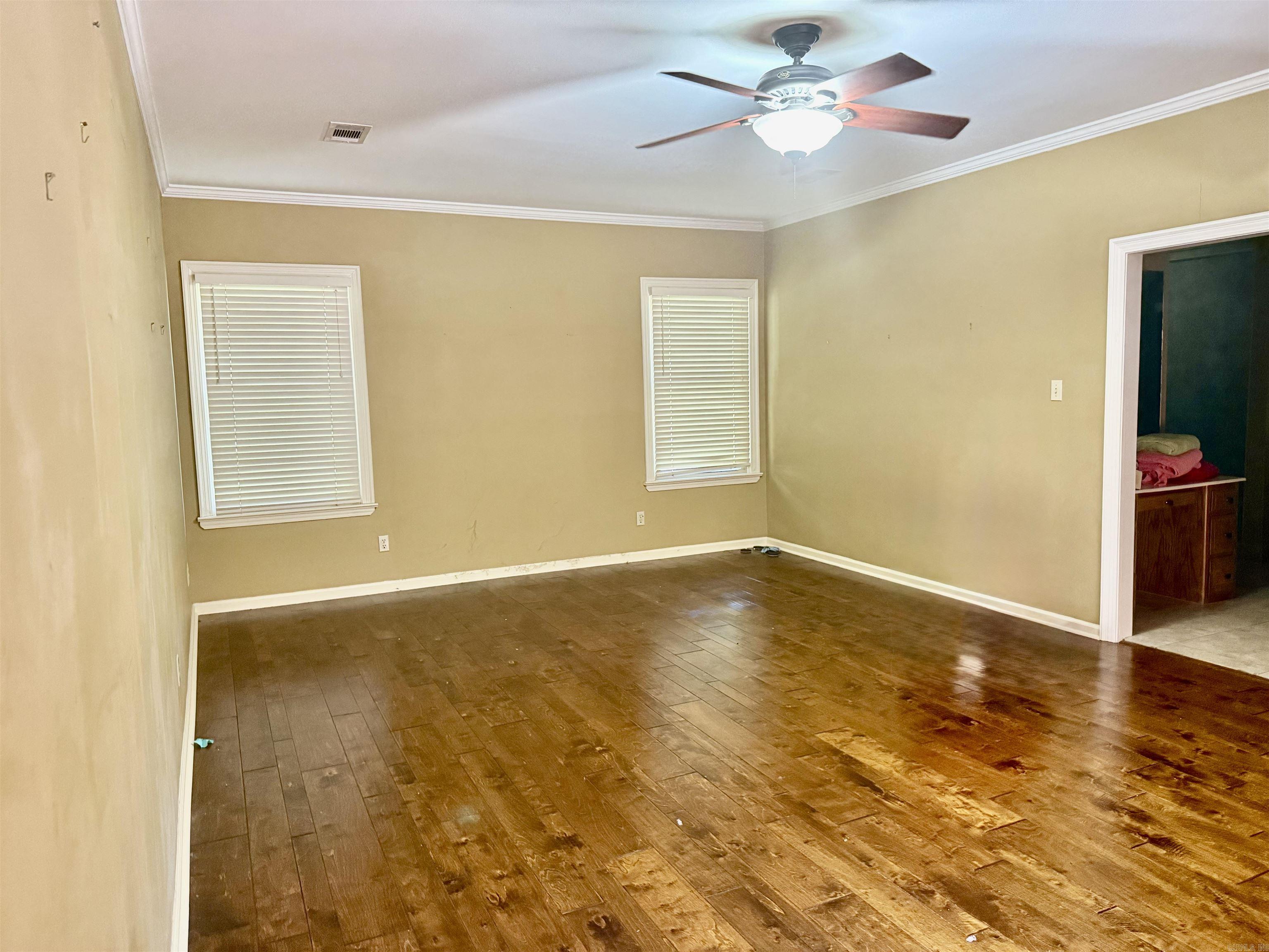 LONGLEA ESTATES - Residential