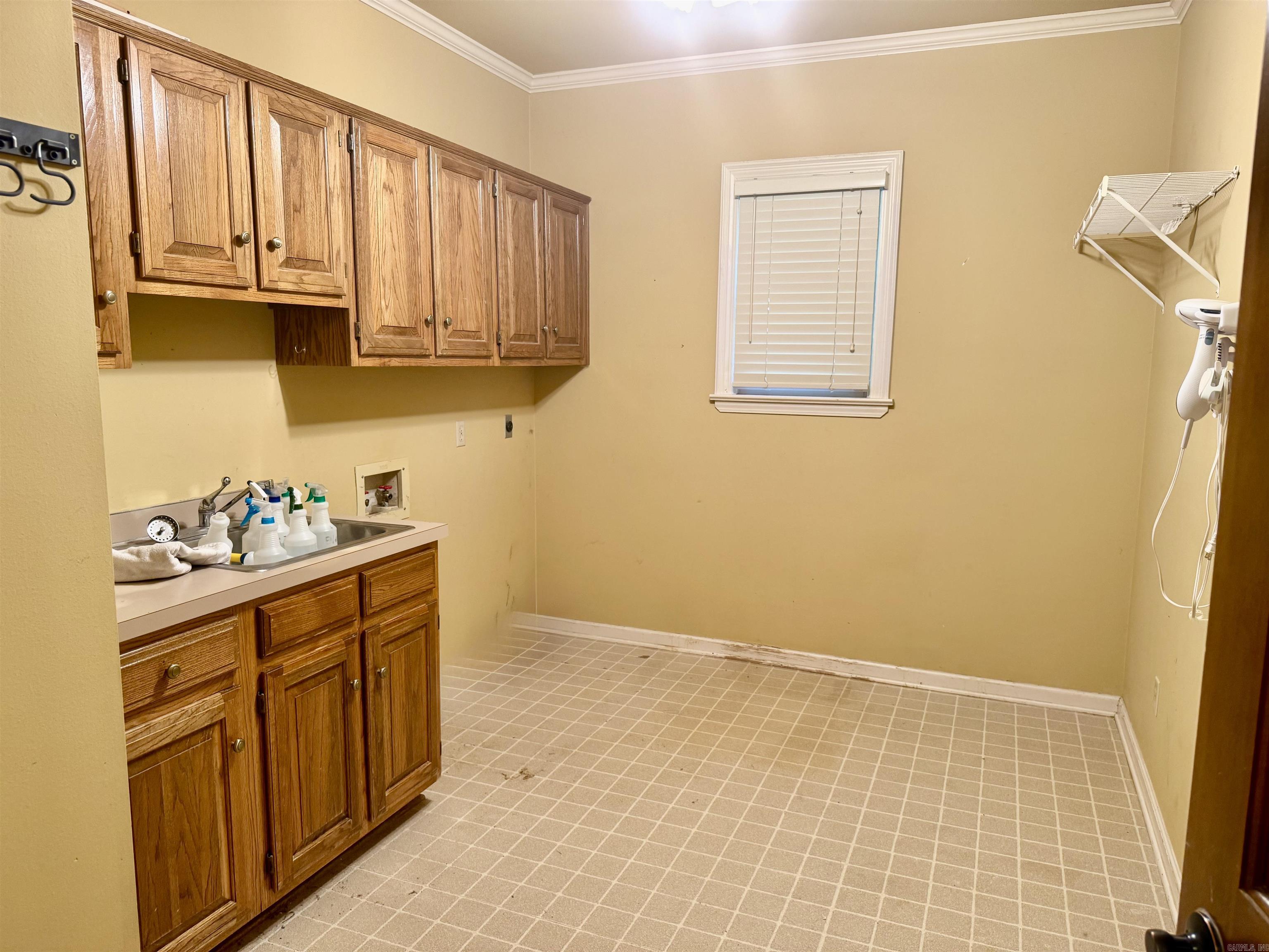 LONGLEA ESTATES - Residential