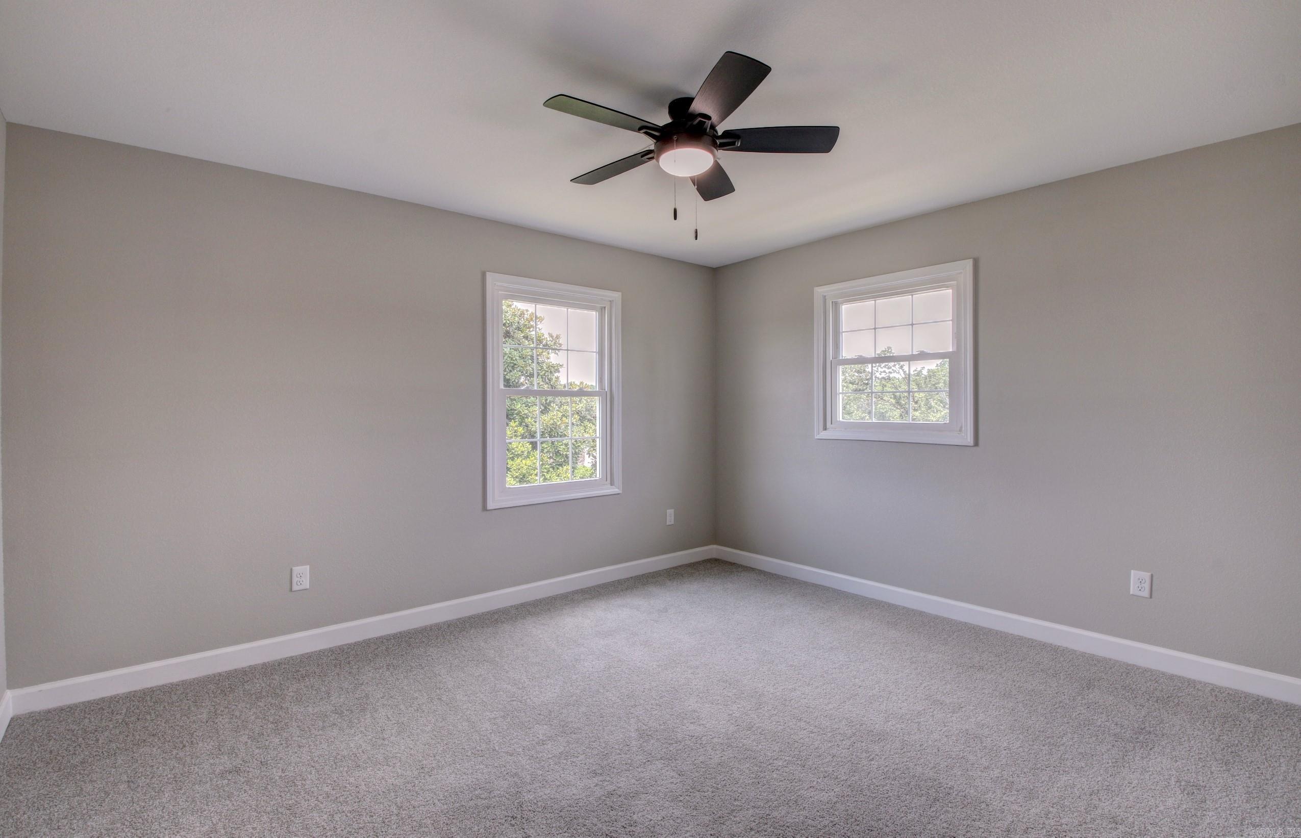 STURBRIDGE - Residential