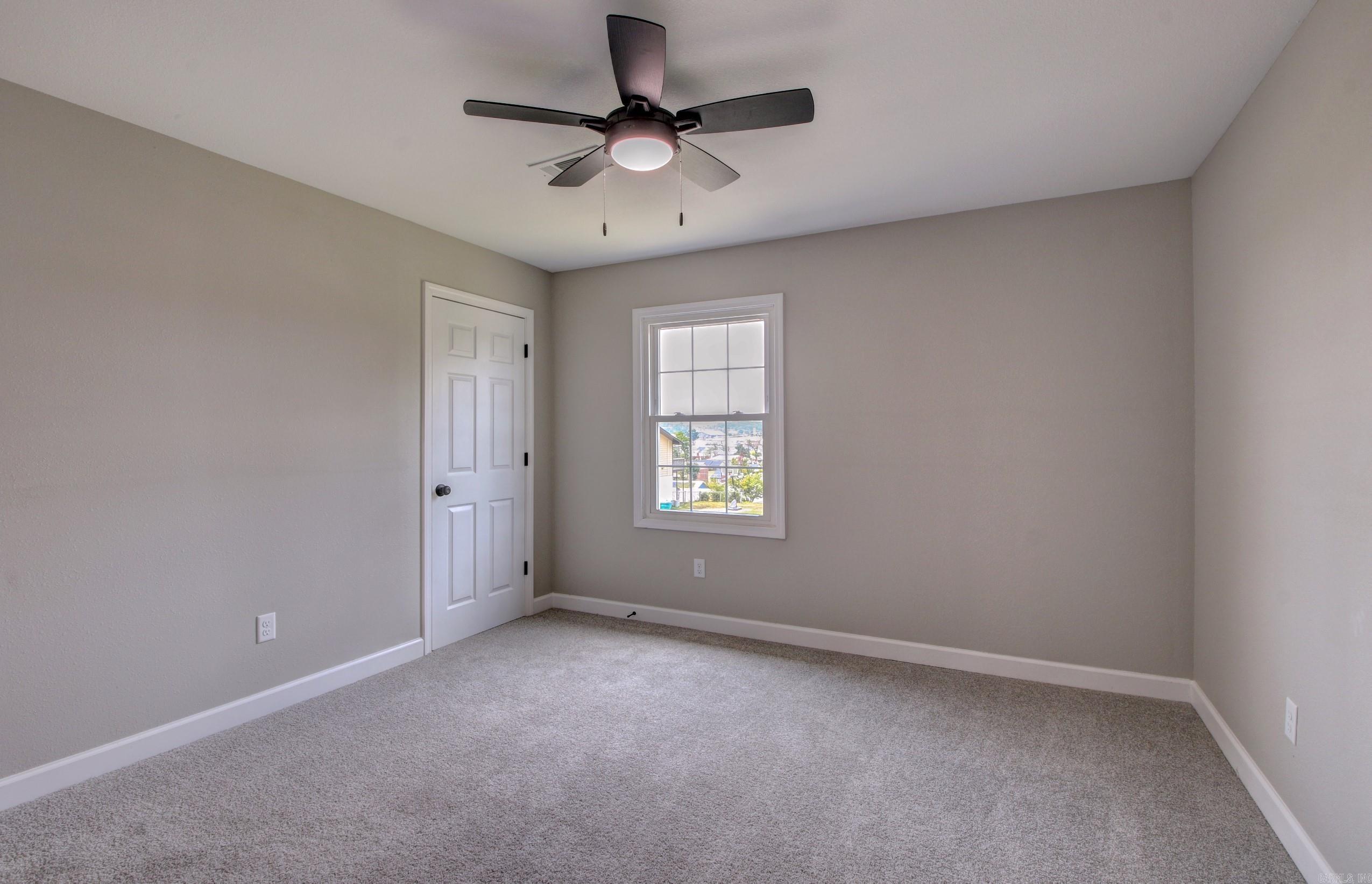 STURBRIDGE - Residential