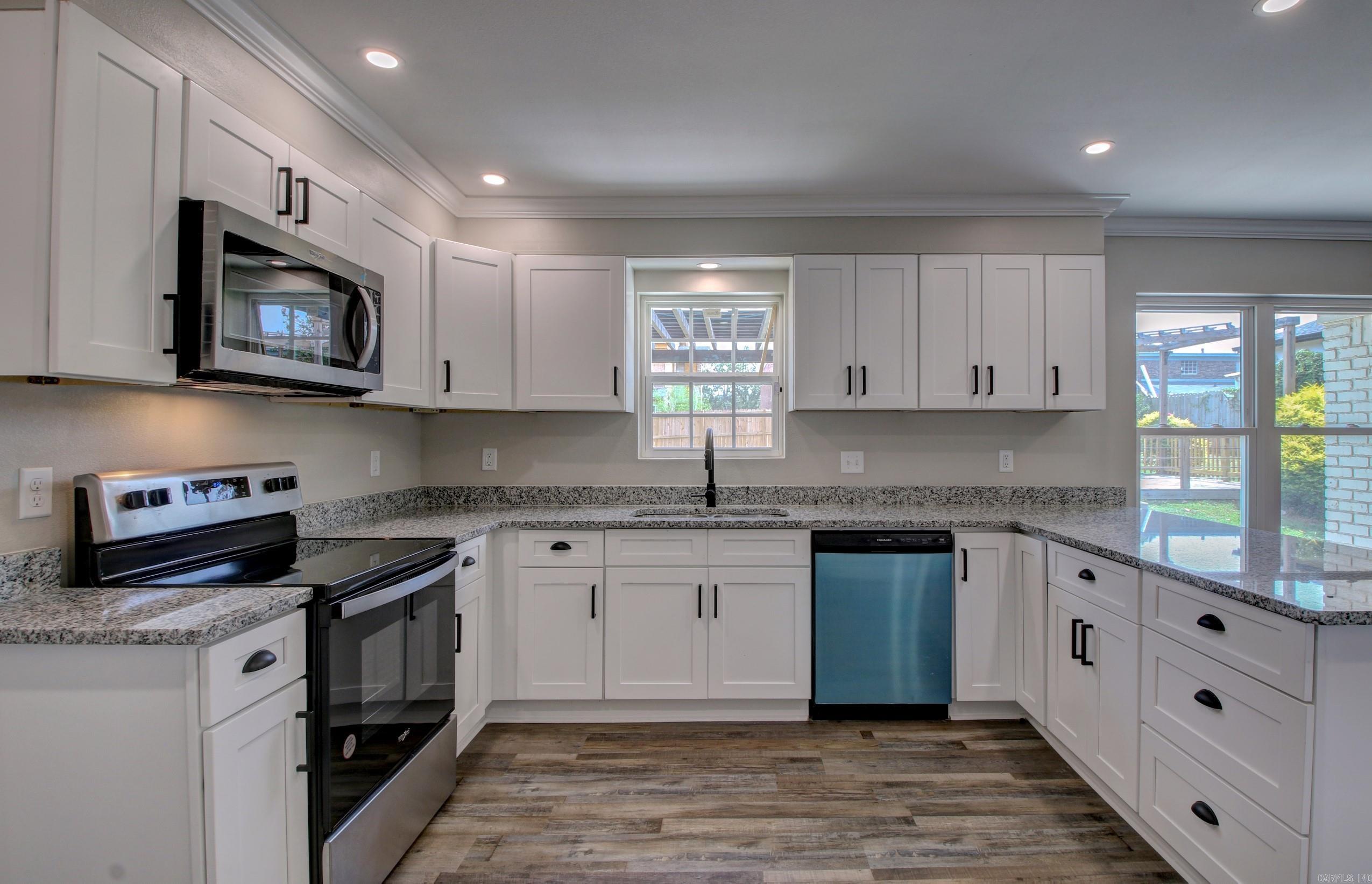 STURBRIDGE - Residential