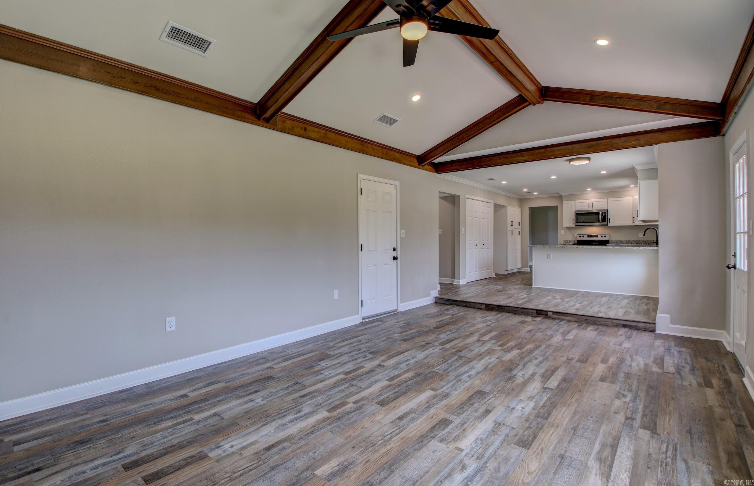 STURBRIDGE - Residential