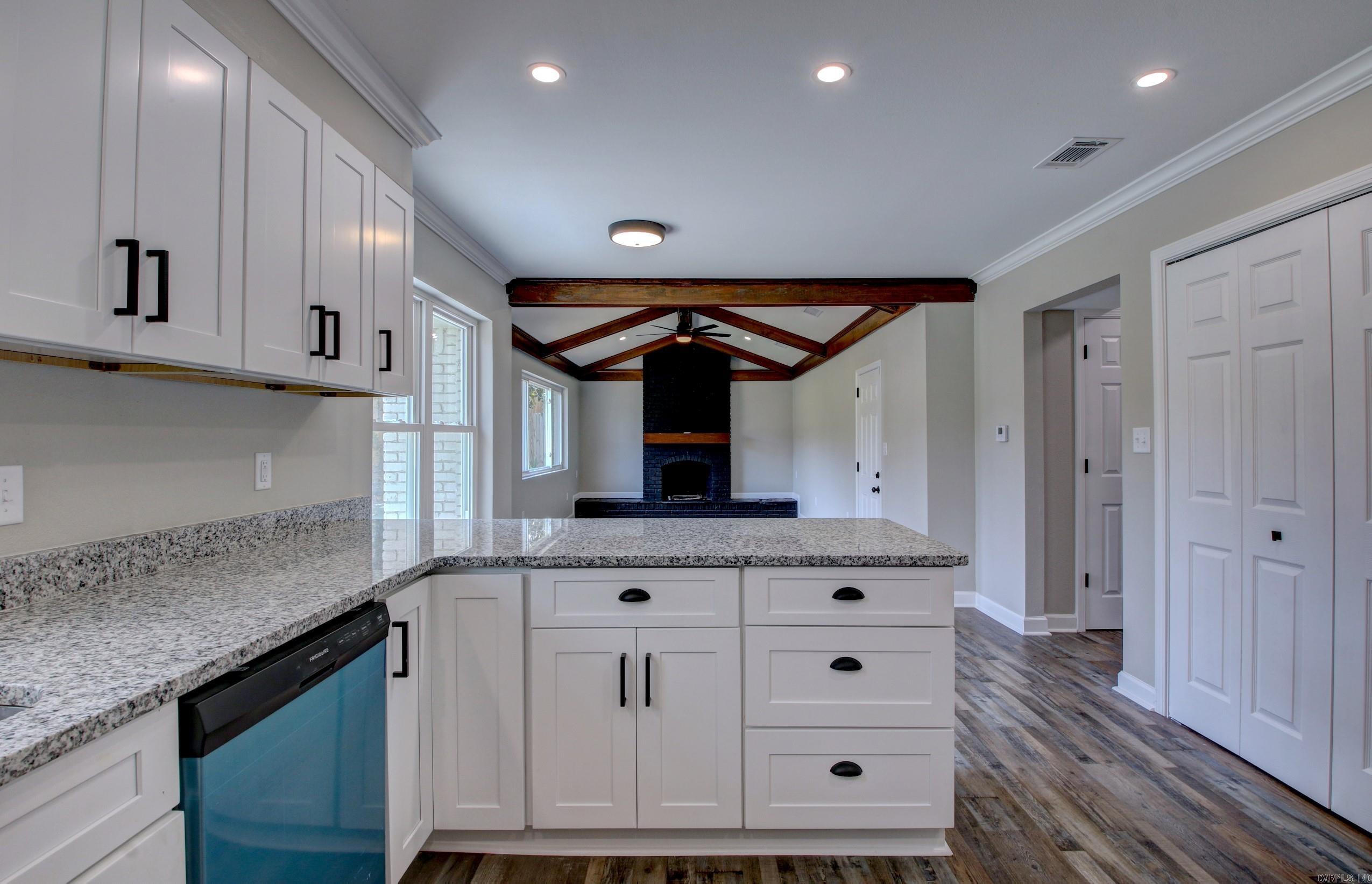 STURBRIDGE - Residential