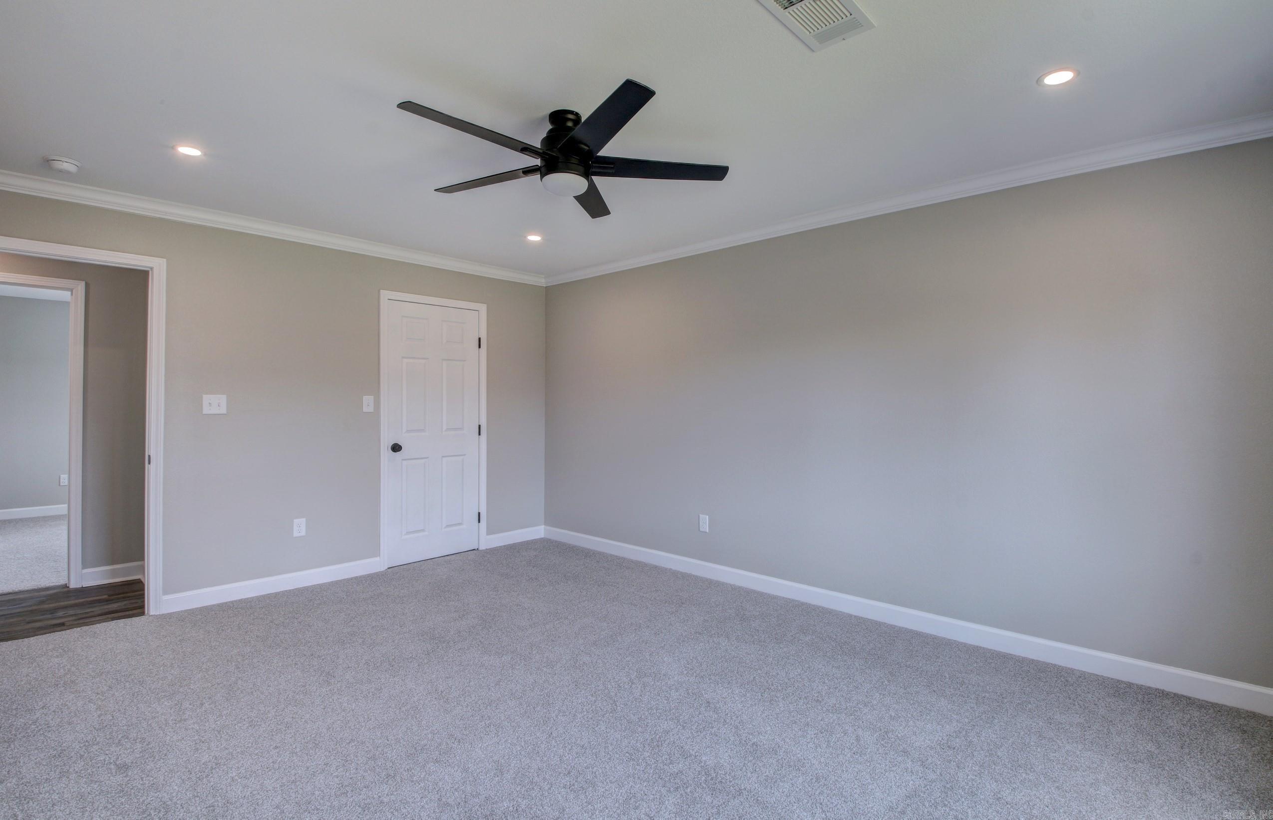 STURBRIDGE - Residential