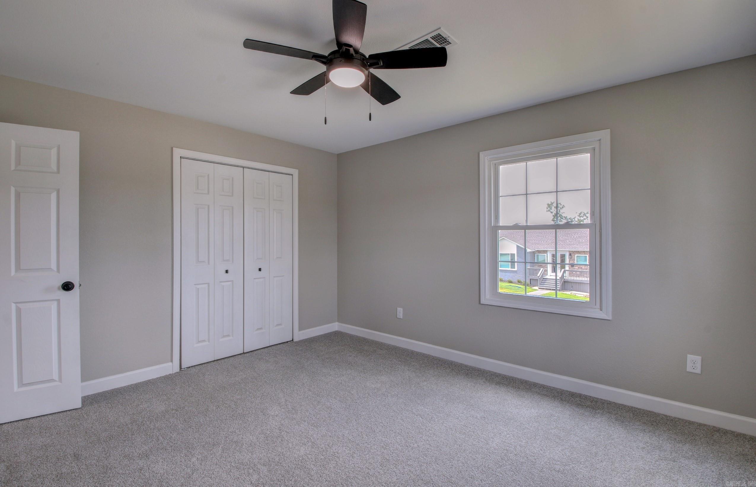 STURBRIDGE - Residential