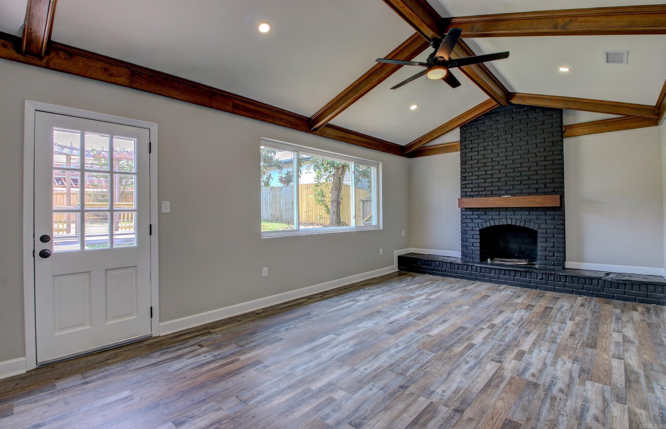 STURBRIDGE - Residential