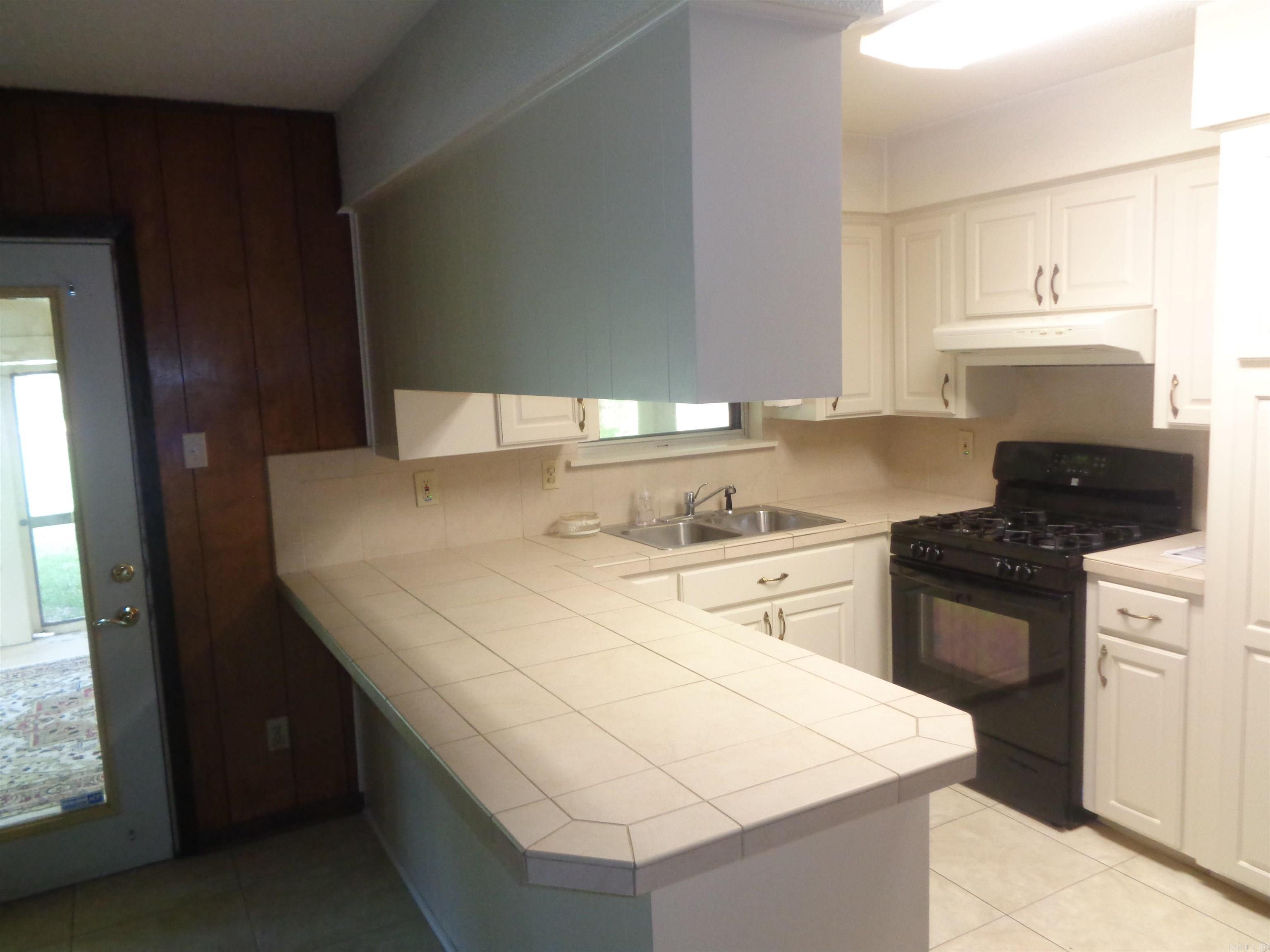 Twin Lakes - Residential