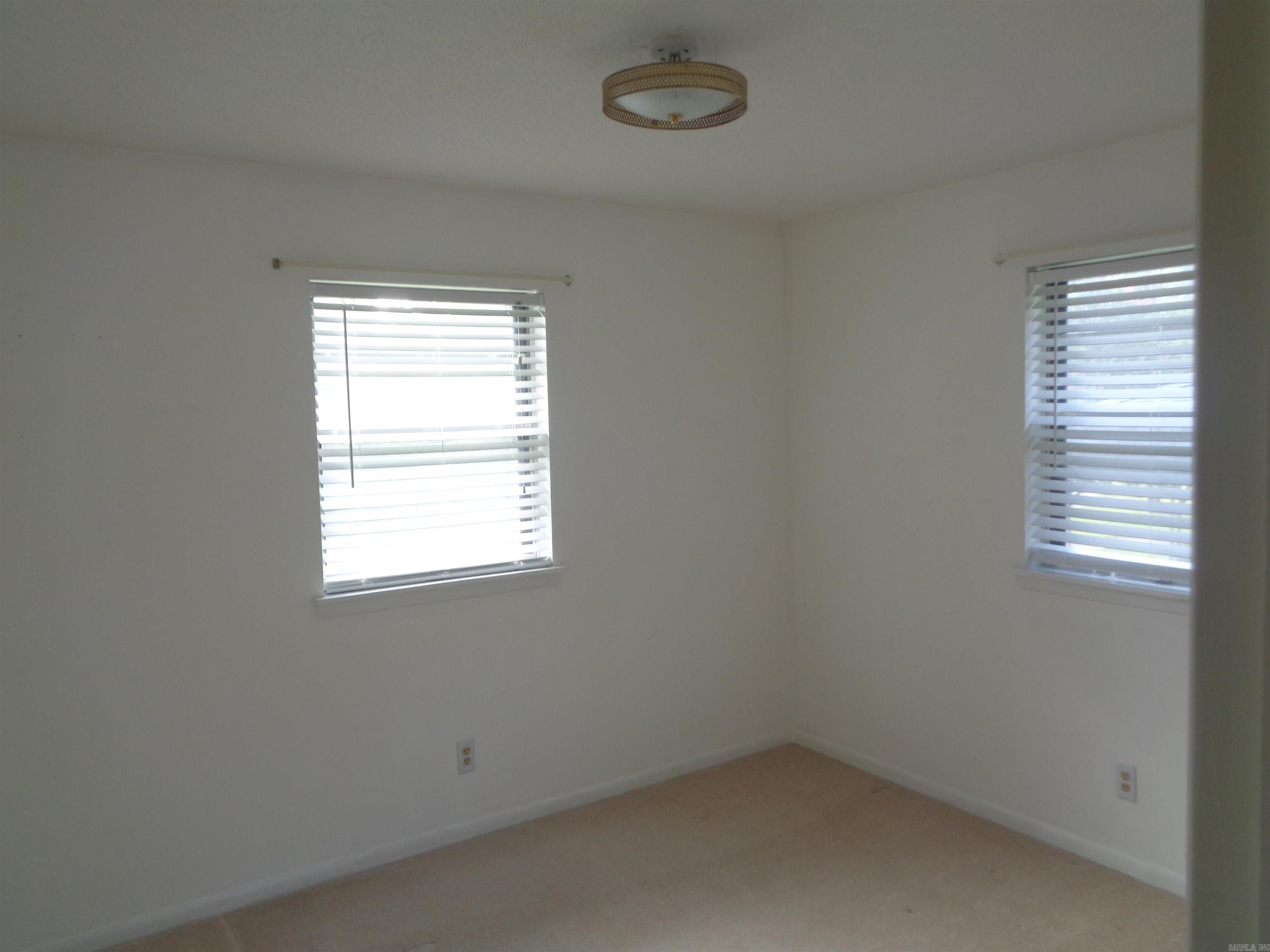 Twin Lakes - Residential