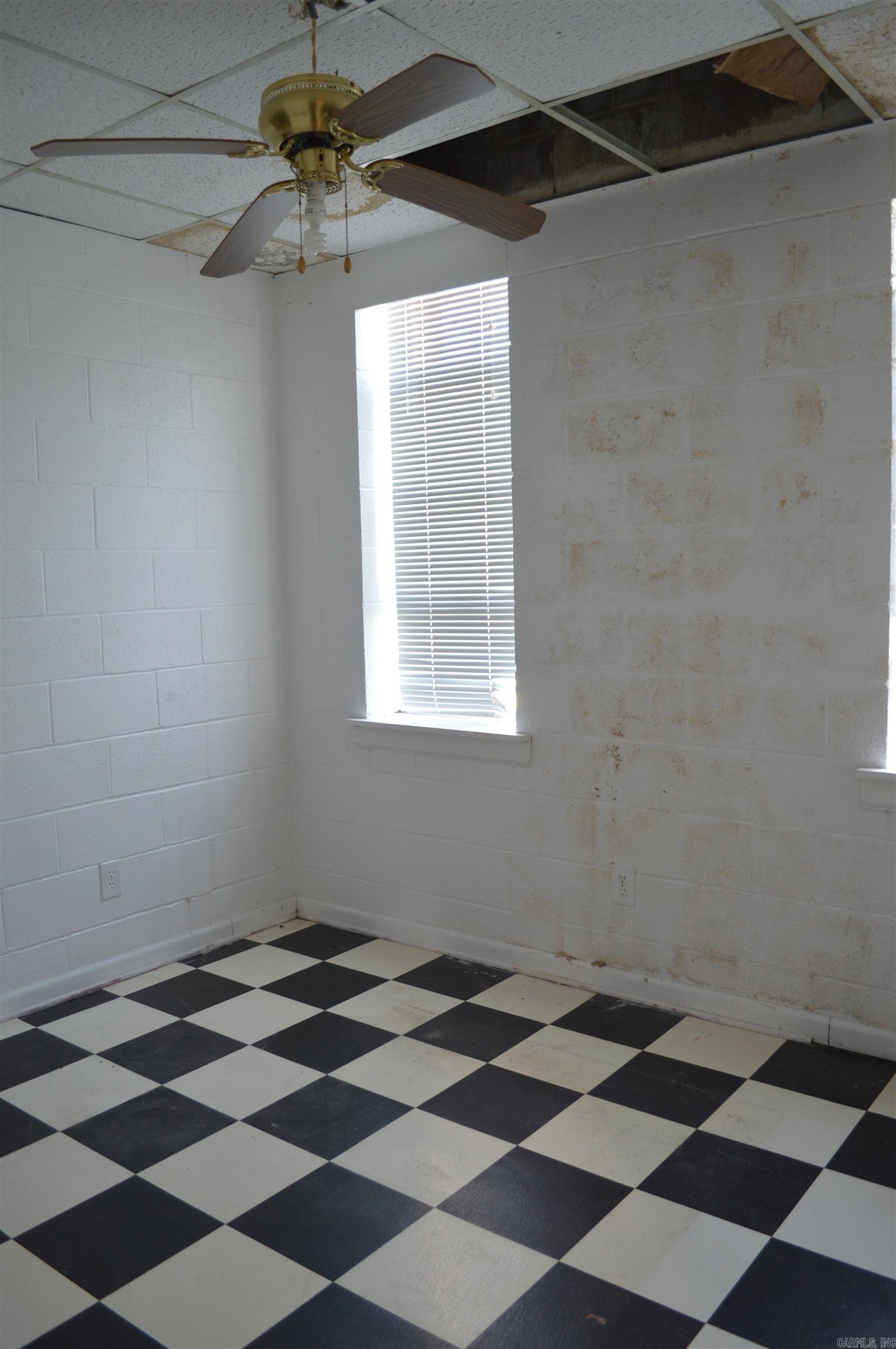 Harding D - Commercial Sale