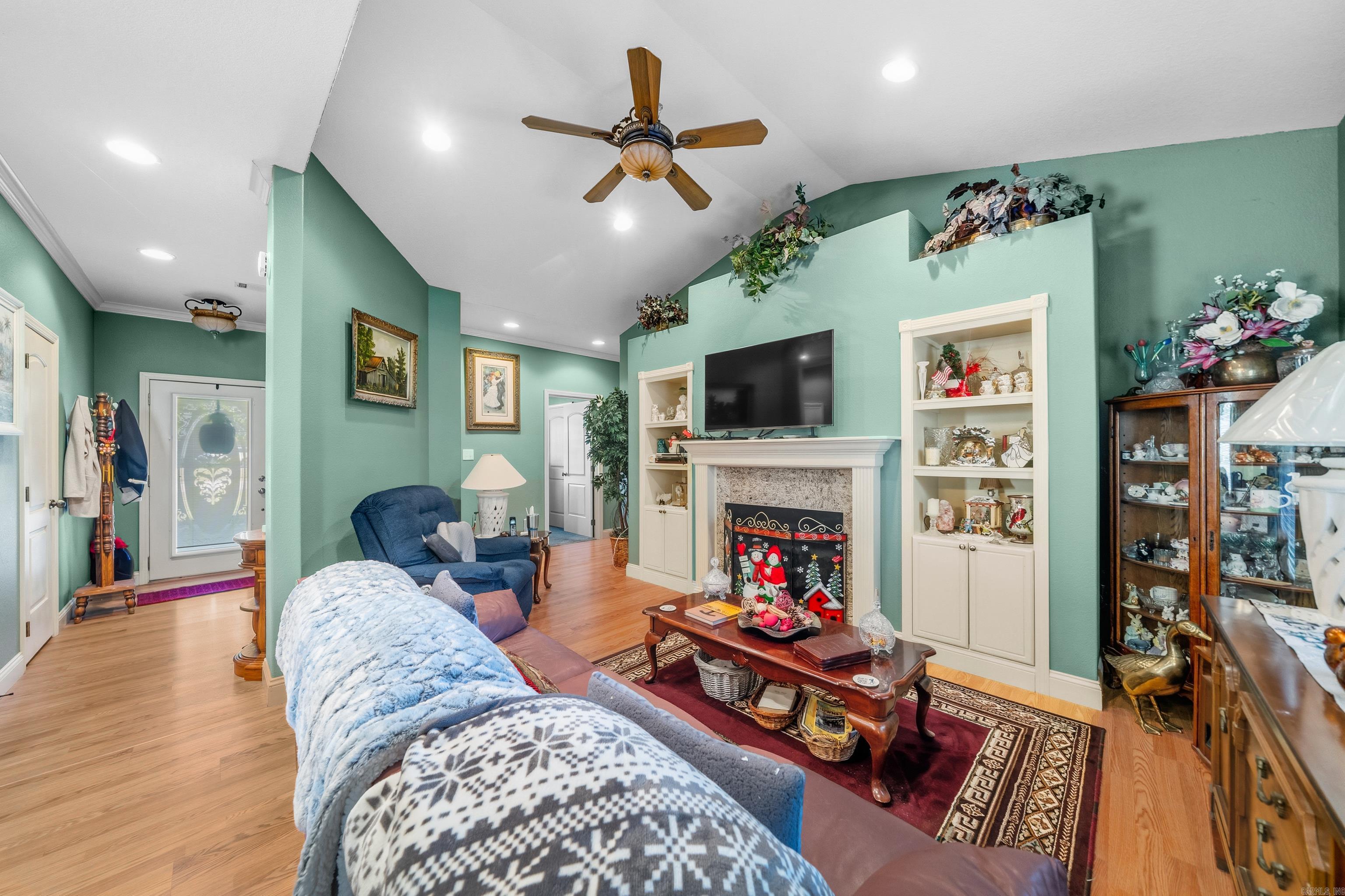 MAPLEWOOD ESTATES - Residential