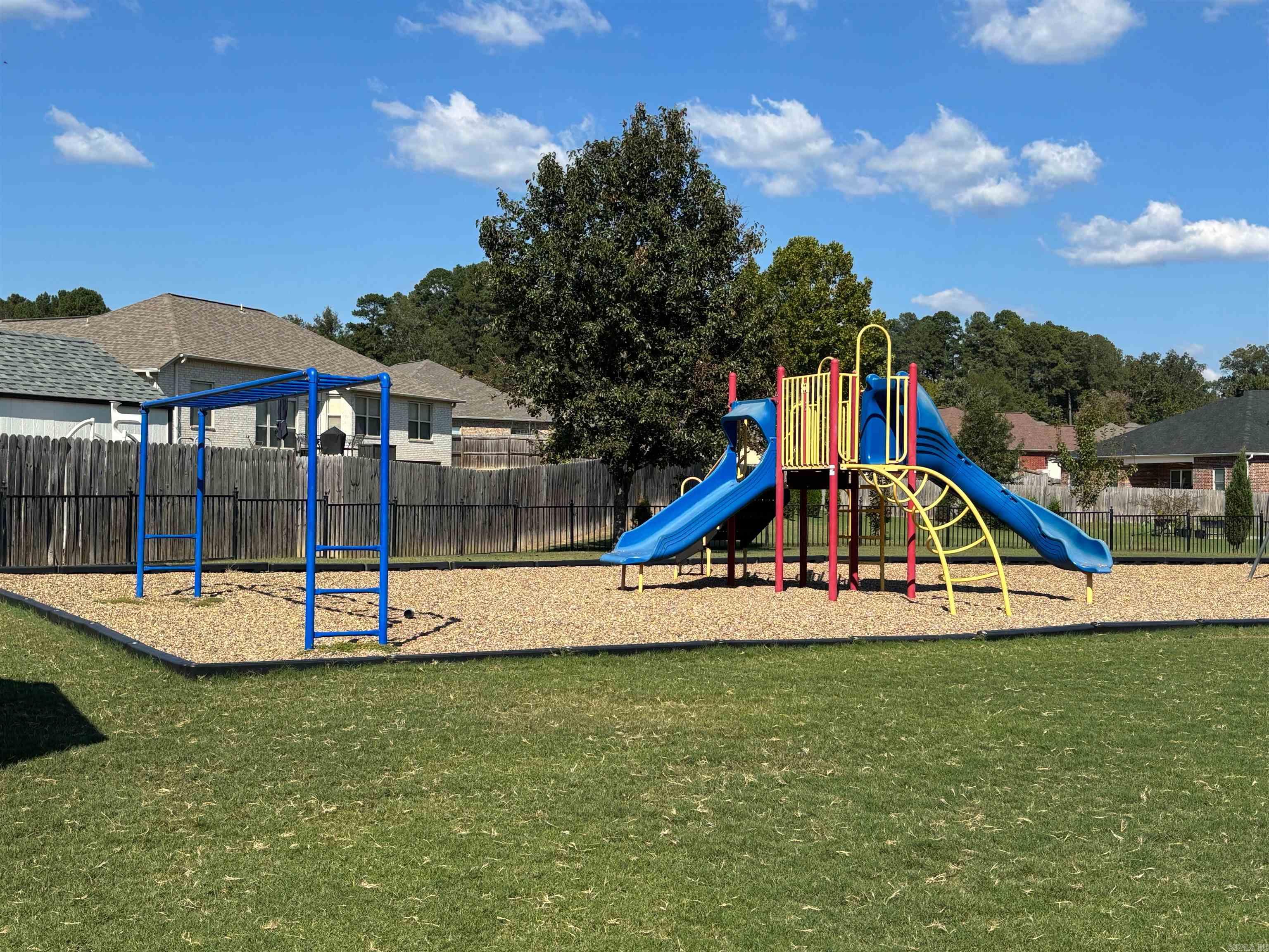 MAPLEWOOD ESTATES - Residential