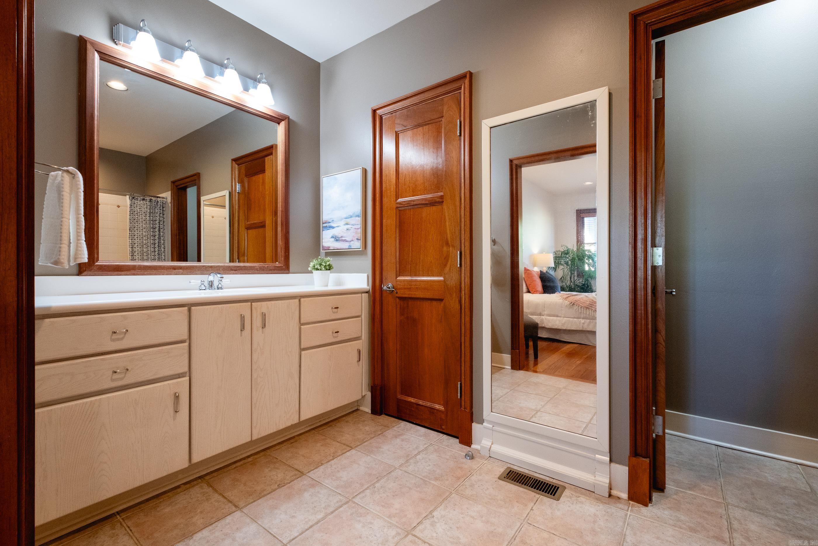 EDGERSTOUNE LANE ADDN - Residential