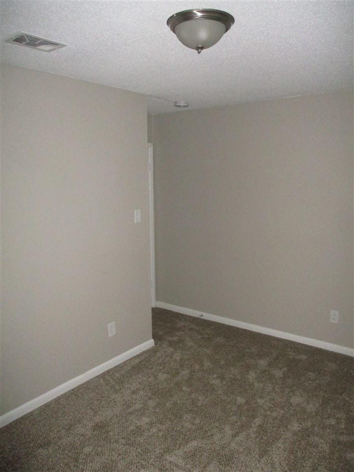 East View - Residential Lease