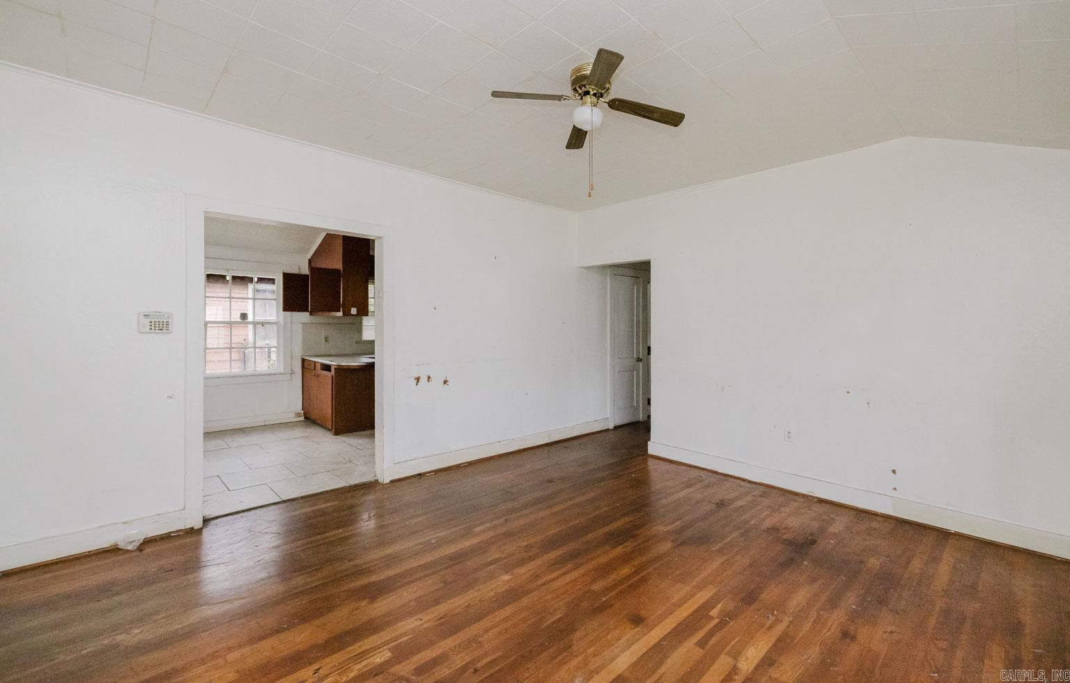 MOORES GLENDALE - Residential