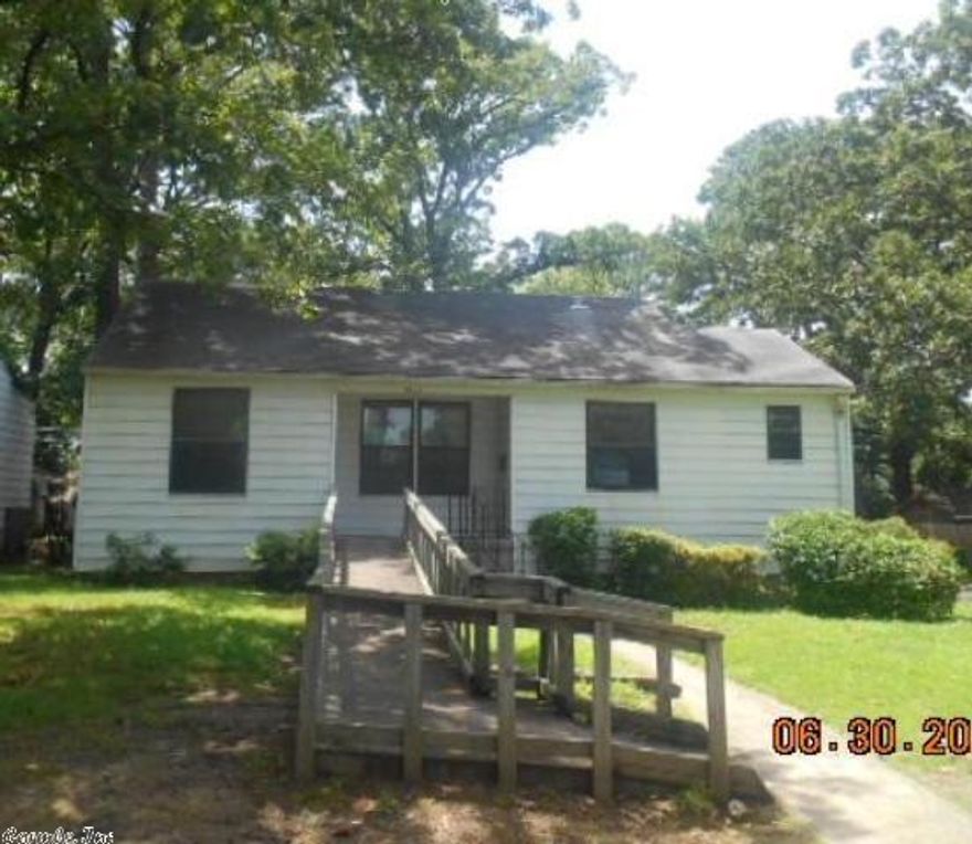 3 BED/ 2 BATH HOME LOOKING FOR A BUYER. Are you in the market for a great investment property? Look no further than this single family home conveniently located in Little Rock, AR. Home offers an eat-in kitchen, living room and patio out back. Call today!! REO PROPERTY-BANK OWNED. PROPERTY SOLD AS IS. The Listing Broker & Seller assume no responsibility & make no guarantees, warranties or representations as to accuracy of the property information or photographs. Buyer to turn on Utilities for INSPECTIONS.