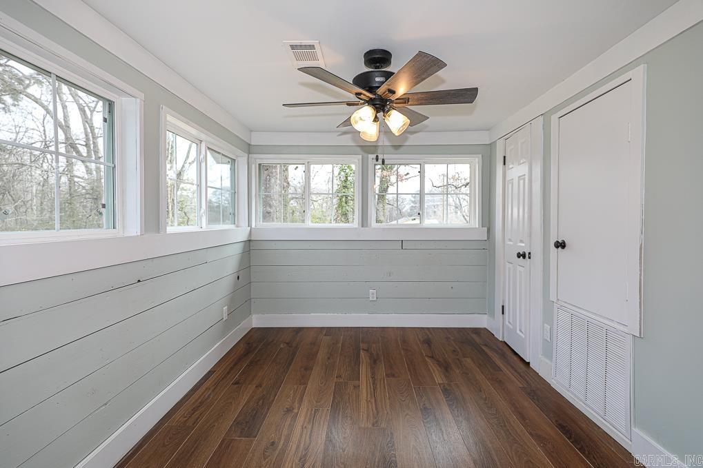 ORIGINAL TOWN-BRYANT - Residential