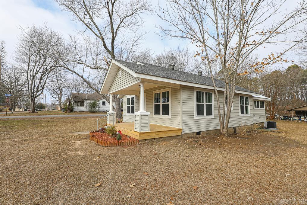 ORIGINAL TOWN-BRYANT - Residential