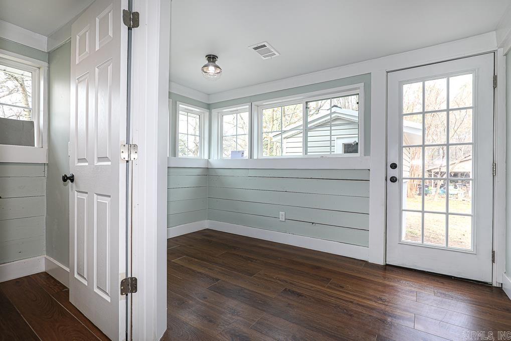 ORIGINAL TOWN-BRYANT - Residential