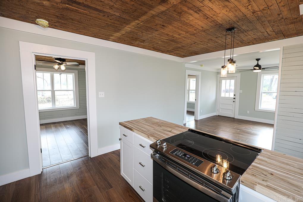 ORIGINAL TOWN-BRYANT - Residential