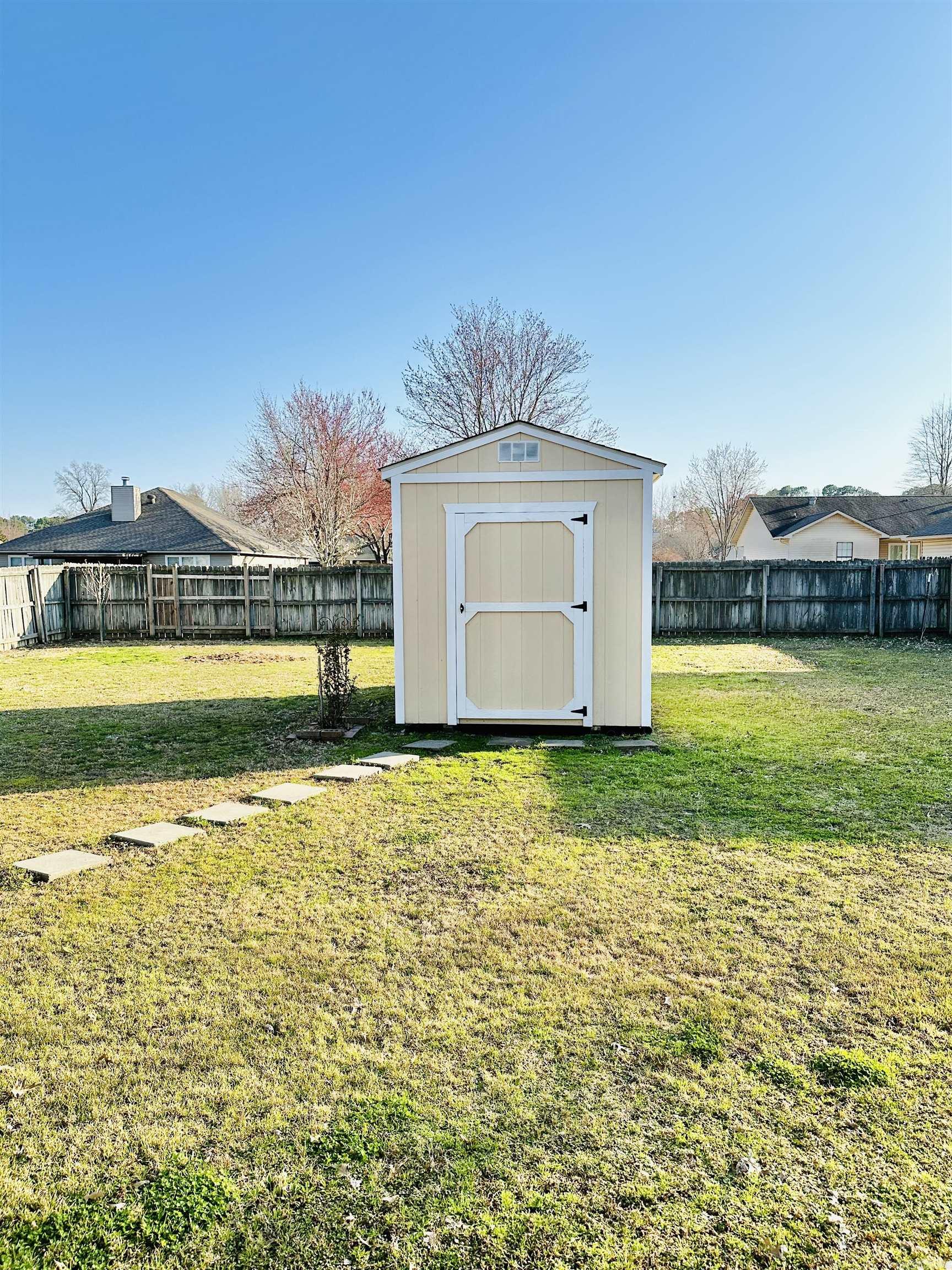 BARRETT'S - Residential