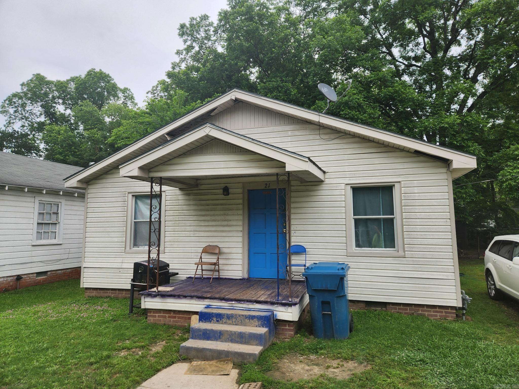 Come check out this solid home in the heart of Malvern. Priced to sell, This home could be your next great investment.